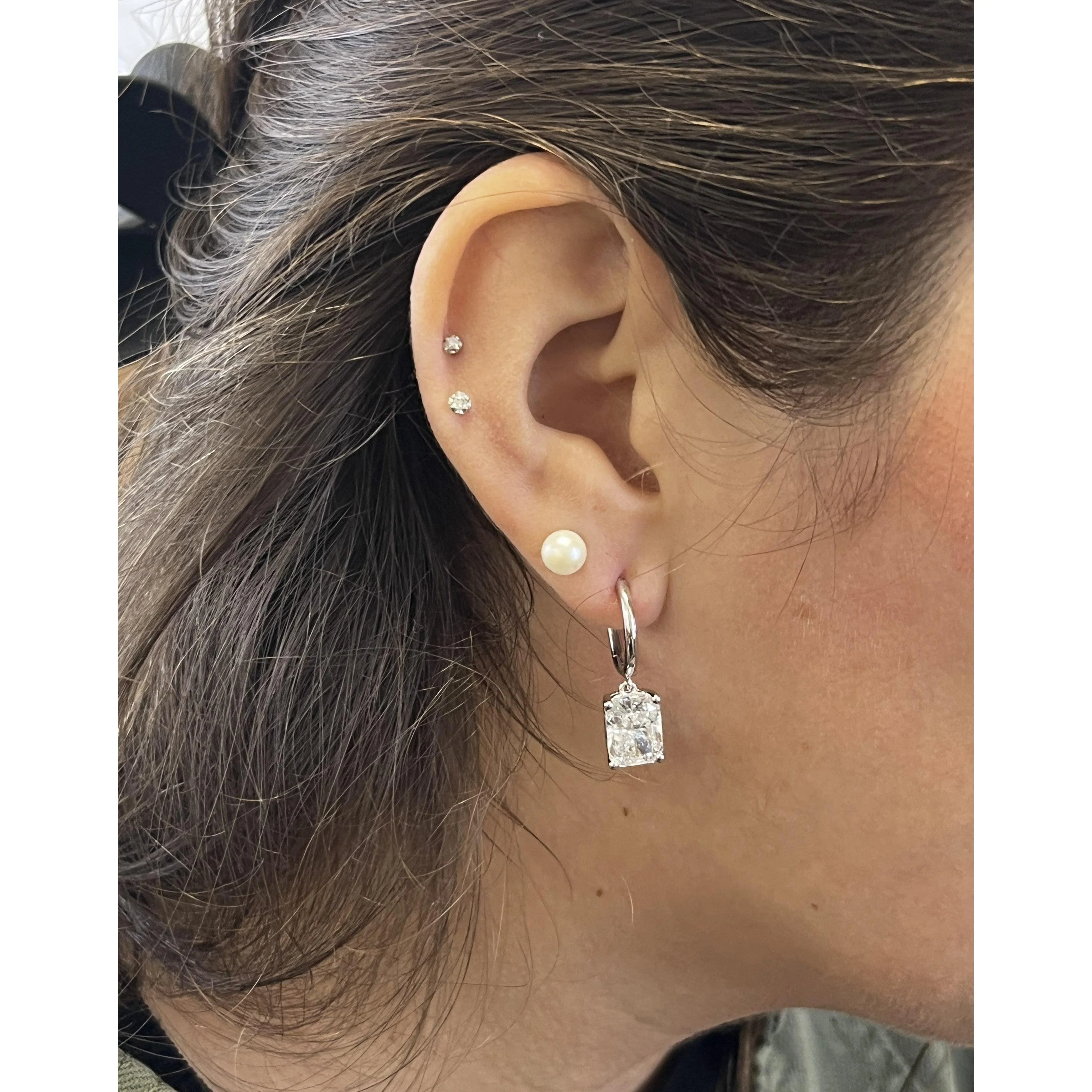 IGI Certified 6.86-6.16 Carats CVD Lab Grown Diamond Suspended Drop Earrings - Image 6