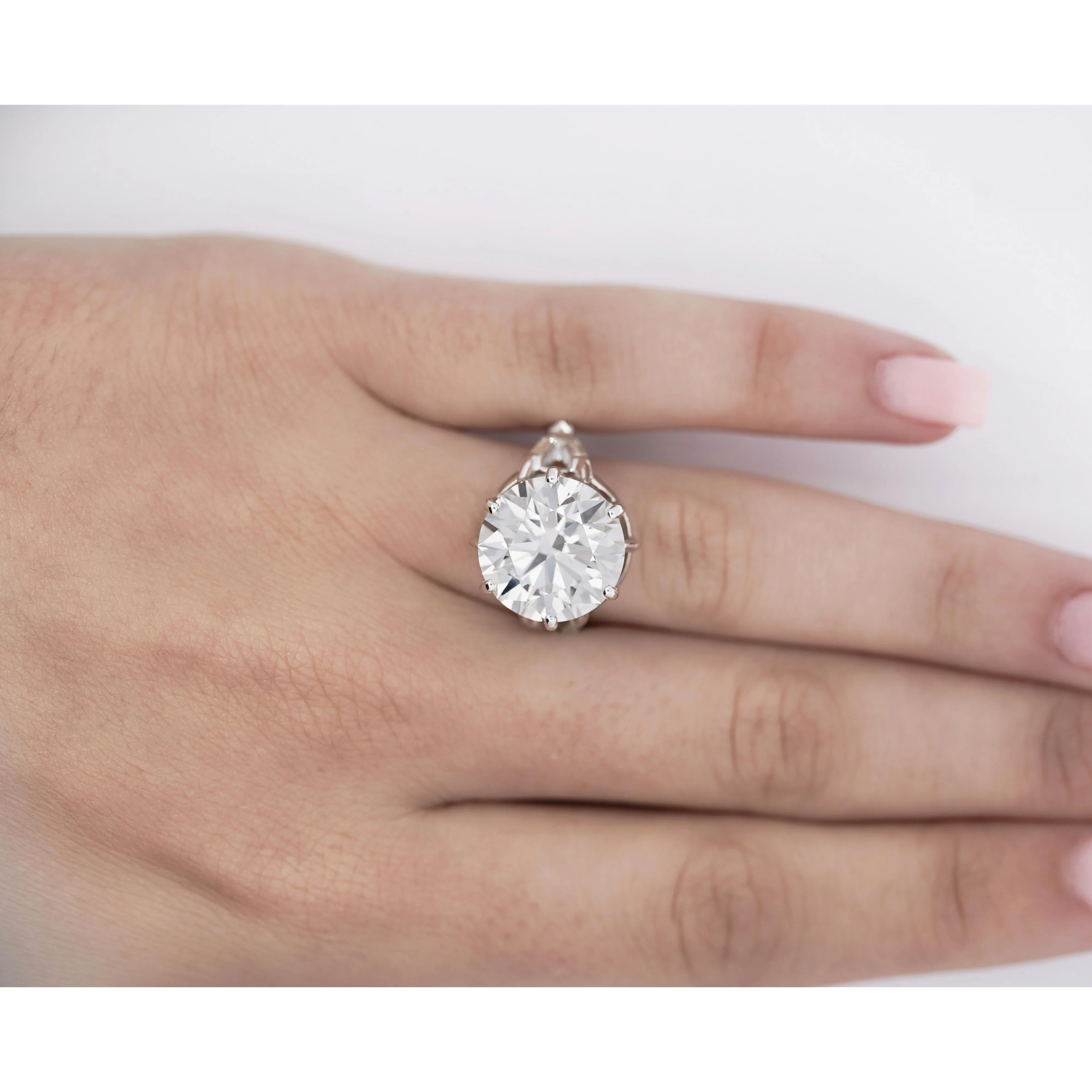 IGI Certified 9.54 Carat G/VS1 Lab Grown Diamond Vintage Platinum Ring - Image 4