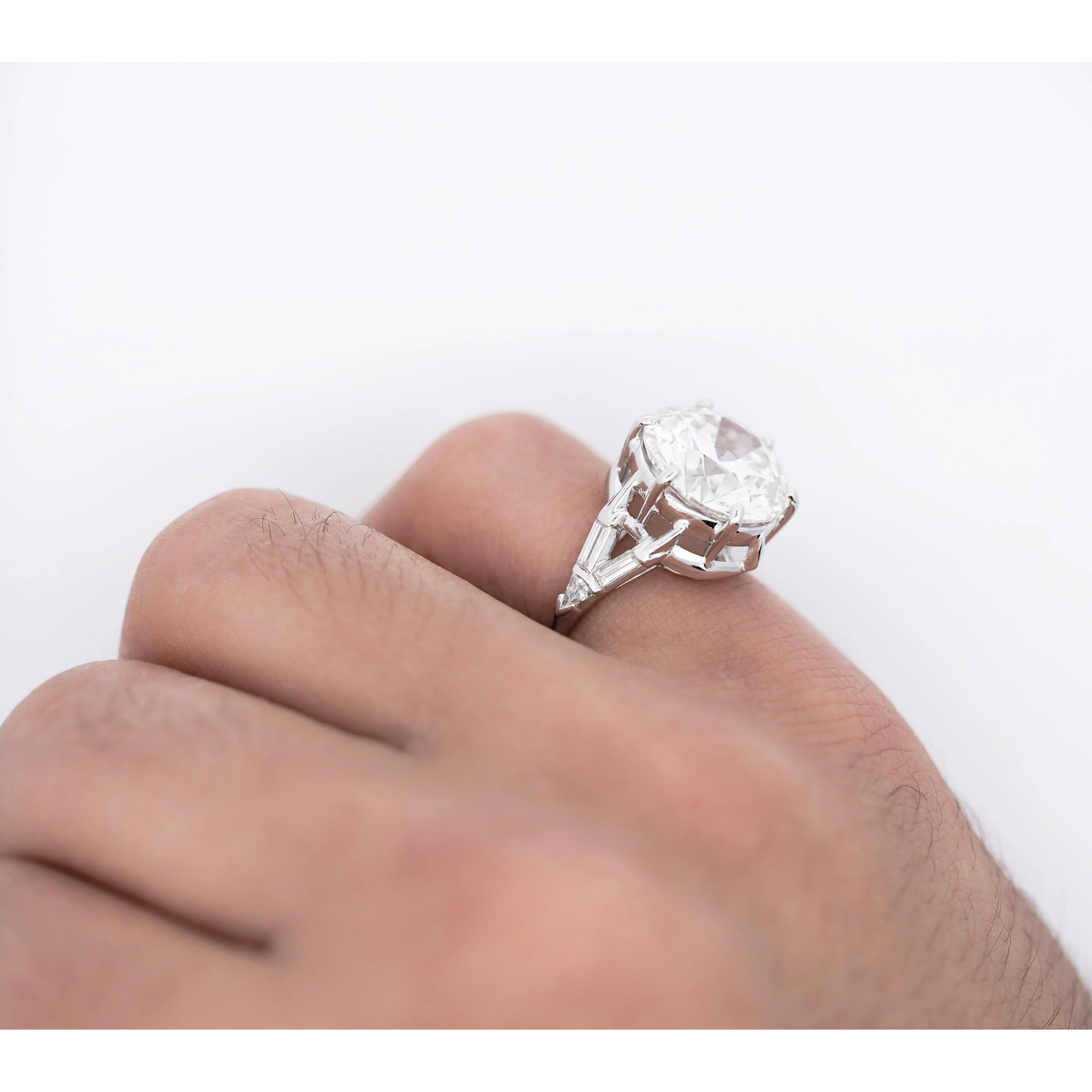 IGI Certified 9.54 Carat G/VS1 Lab Grown Diamond Vintage Platinum Ring - Image 7