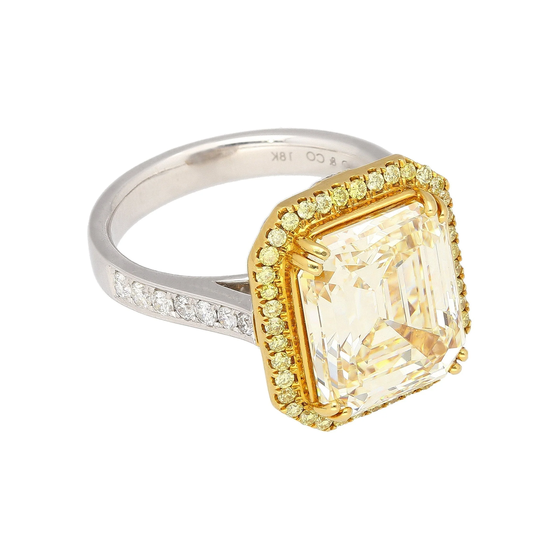 Emerald Cut Natural 7.25 Carat Fancy Light Yellow Diamond with Round Diamond Halo Ring - Image 5