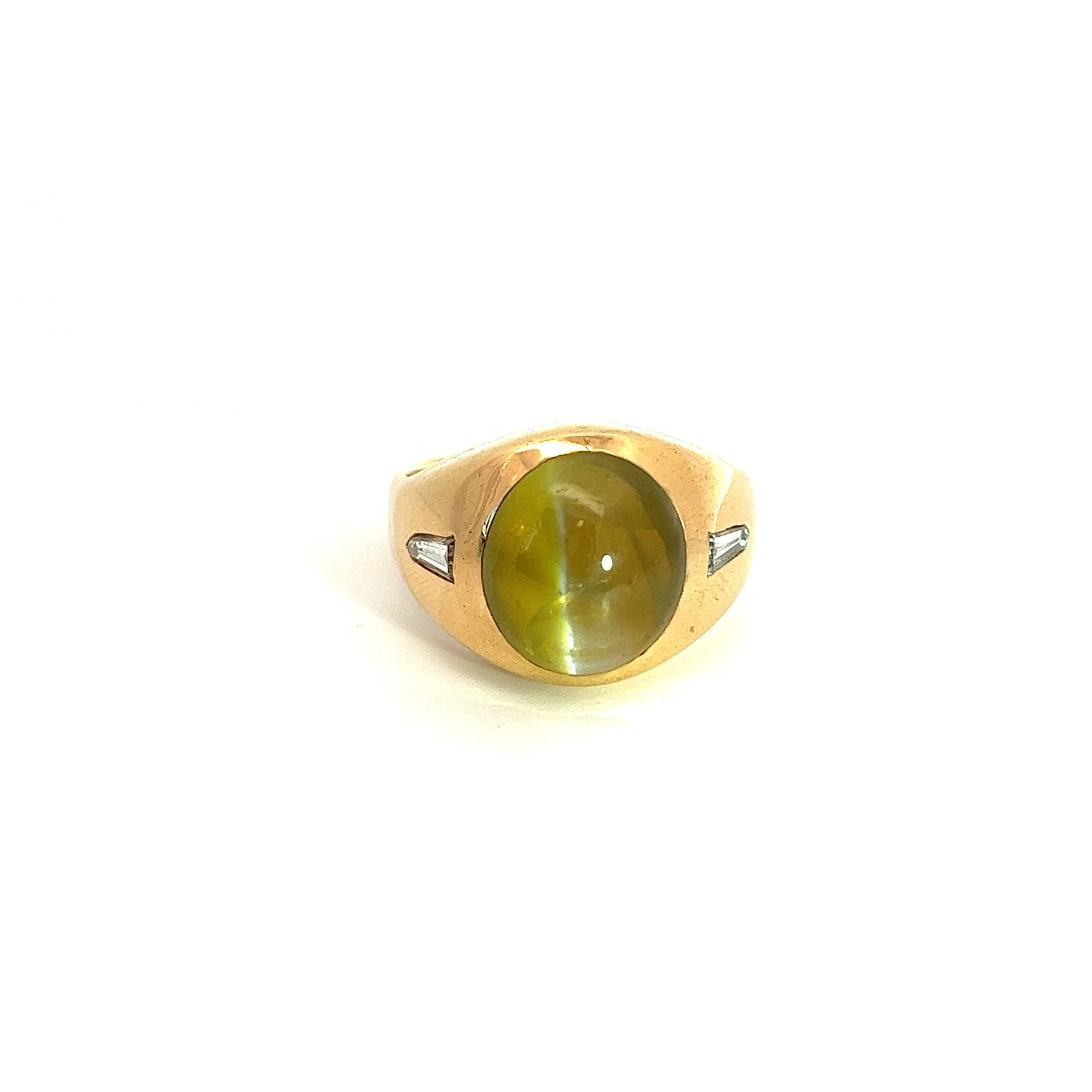 12 Carat Chrysoberyl Cats Eye Mens Ring With Baguette Diamond Sides in 18K Gold - Image 3