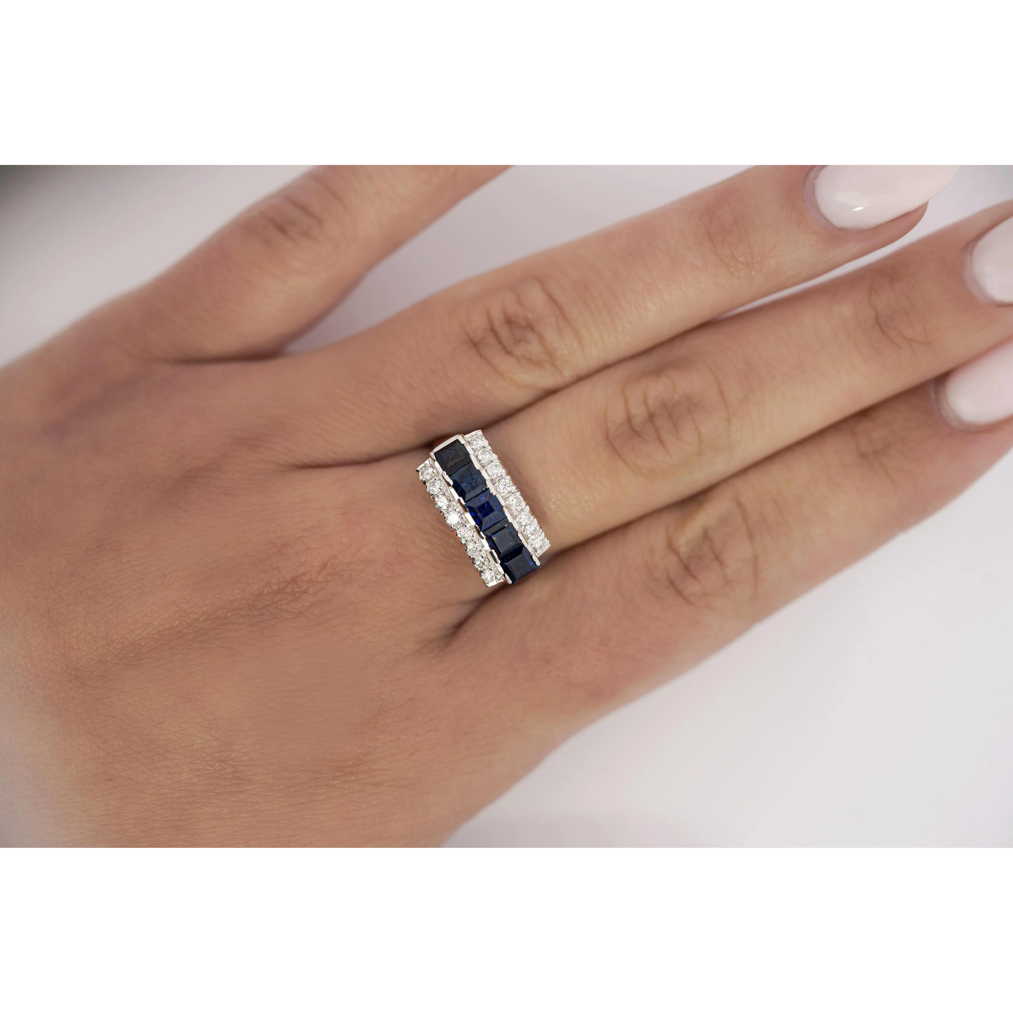 Natural 2.28 Carat Blue Sapphire & Diamond Cluster 5 Stone Platinum Ring - Image 2