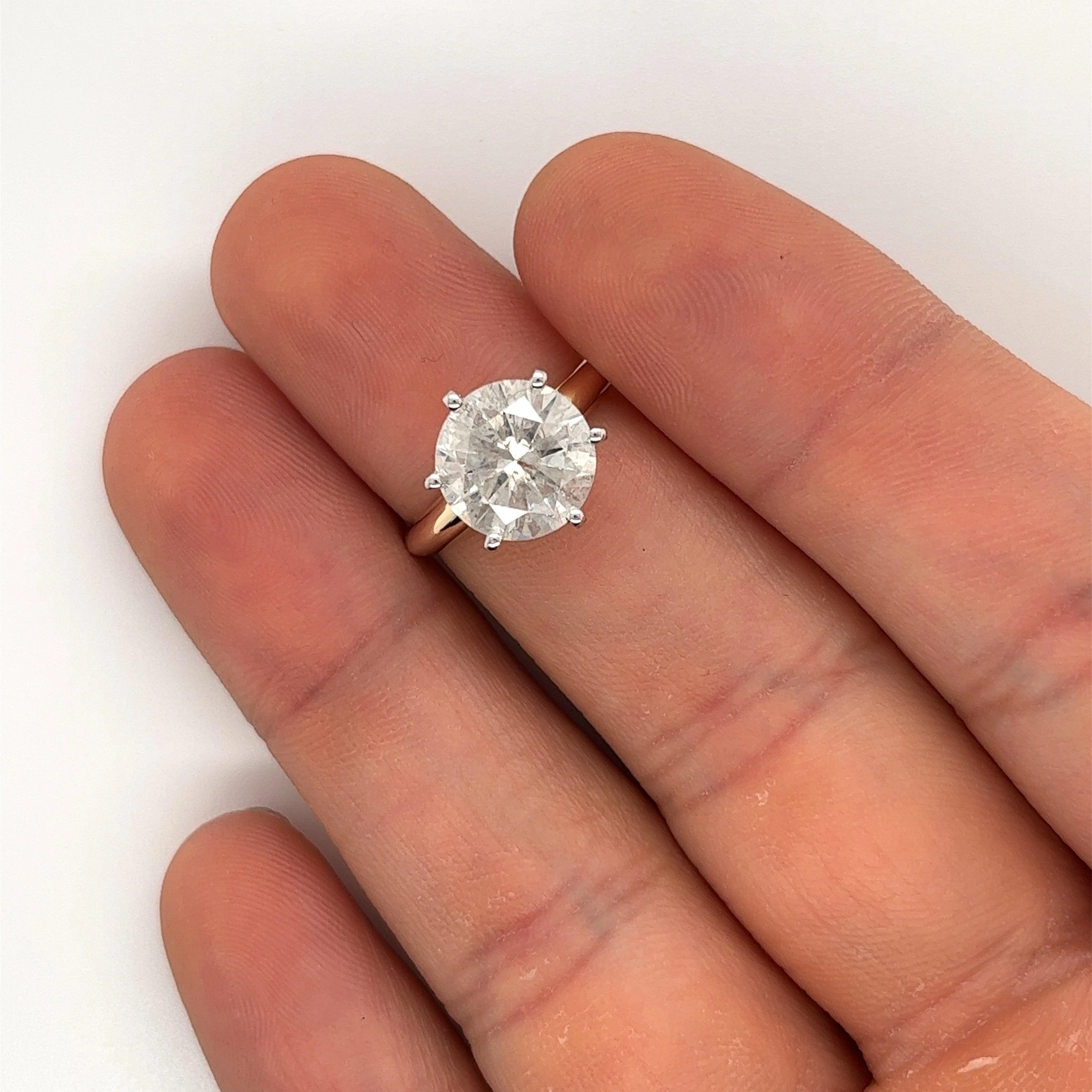 Natural 3.51 Carat Round Cut Diamond Solitaire Engagement Ring - Image 3