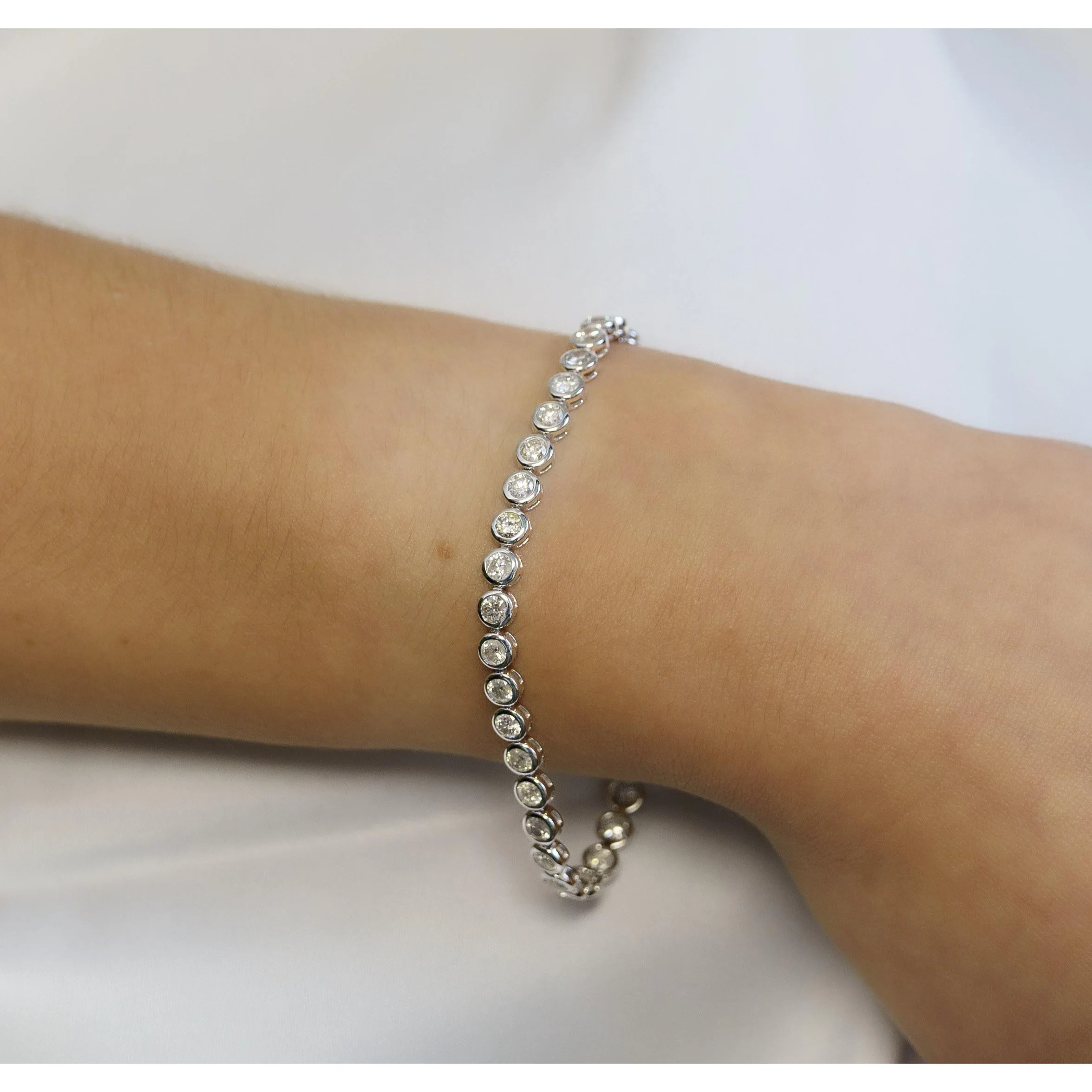 Natural 5 Carat Diamond Bezel Tennis Bracelet in 14K White Gold - Image 4
