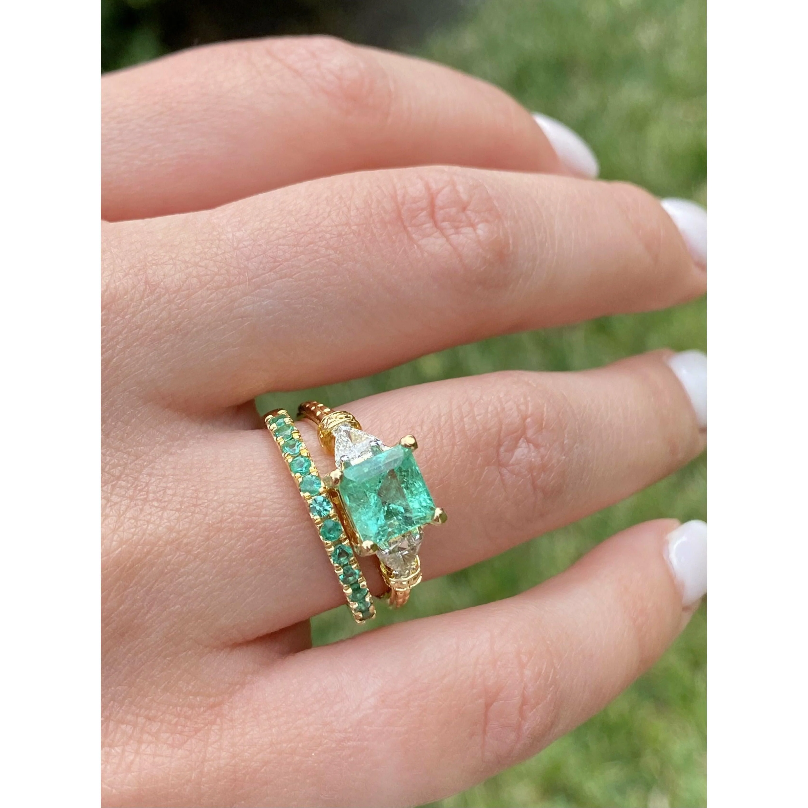 Natural Emerald Band in 14k Yellow Gold Wedding Band - Image 6