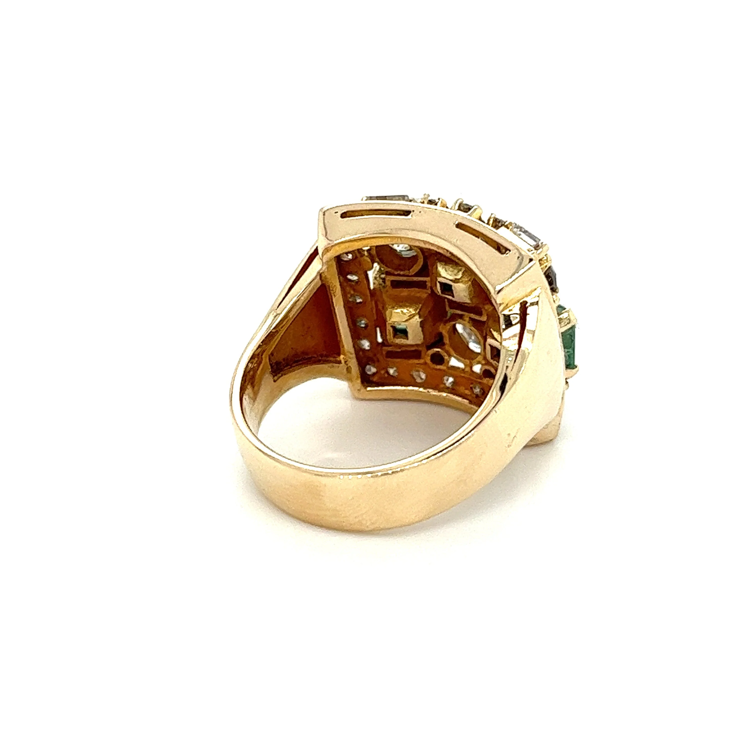Vintage Natural Emerald & Diamond Earring and Ring Jewelry Set in 18K Gold - Image 4