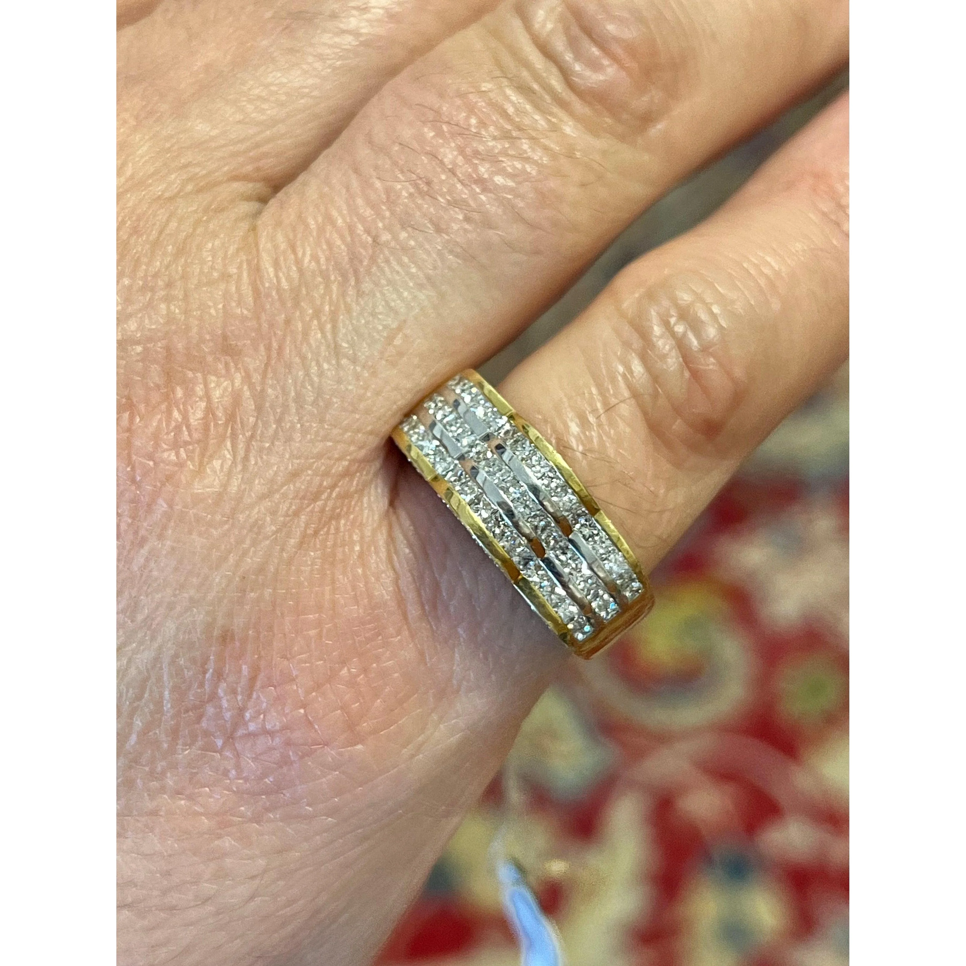Natural Princess Cut Diamond Star Cluster Ring in 18k gold - Image 6