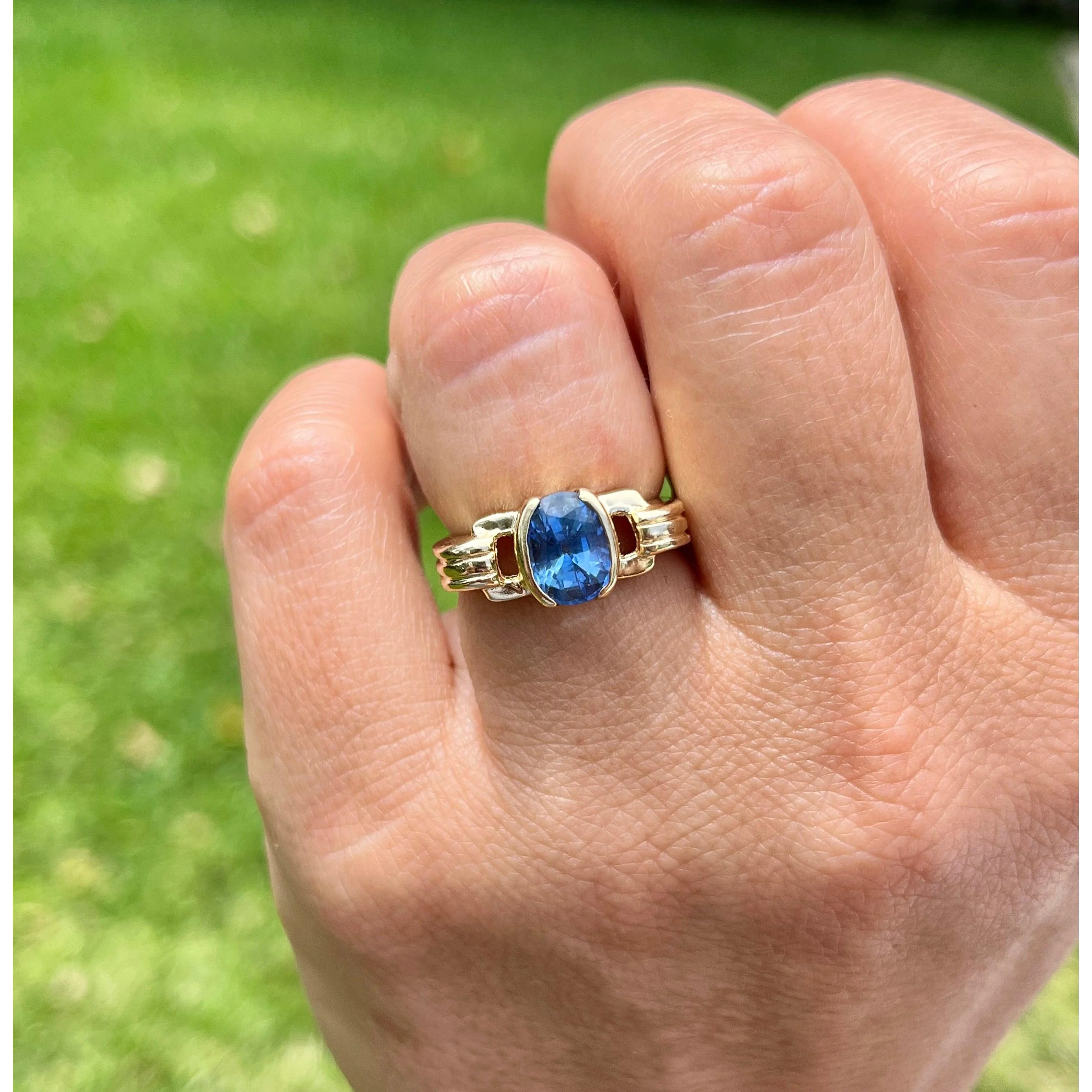 Oval Cut Blue Sapphire Regal Band Ring in 18k | Half Bezel Set - Image 5