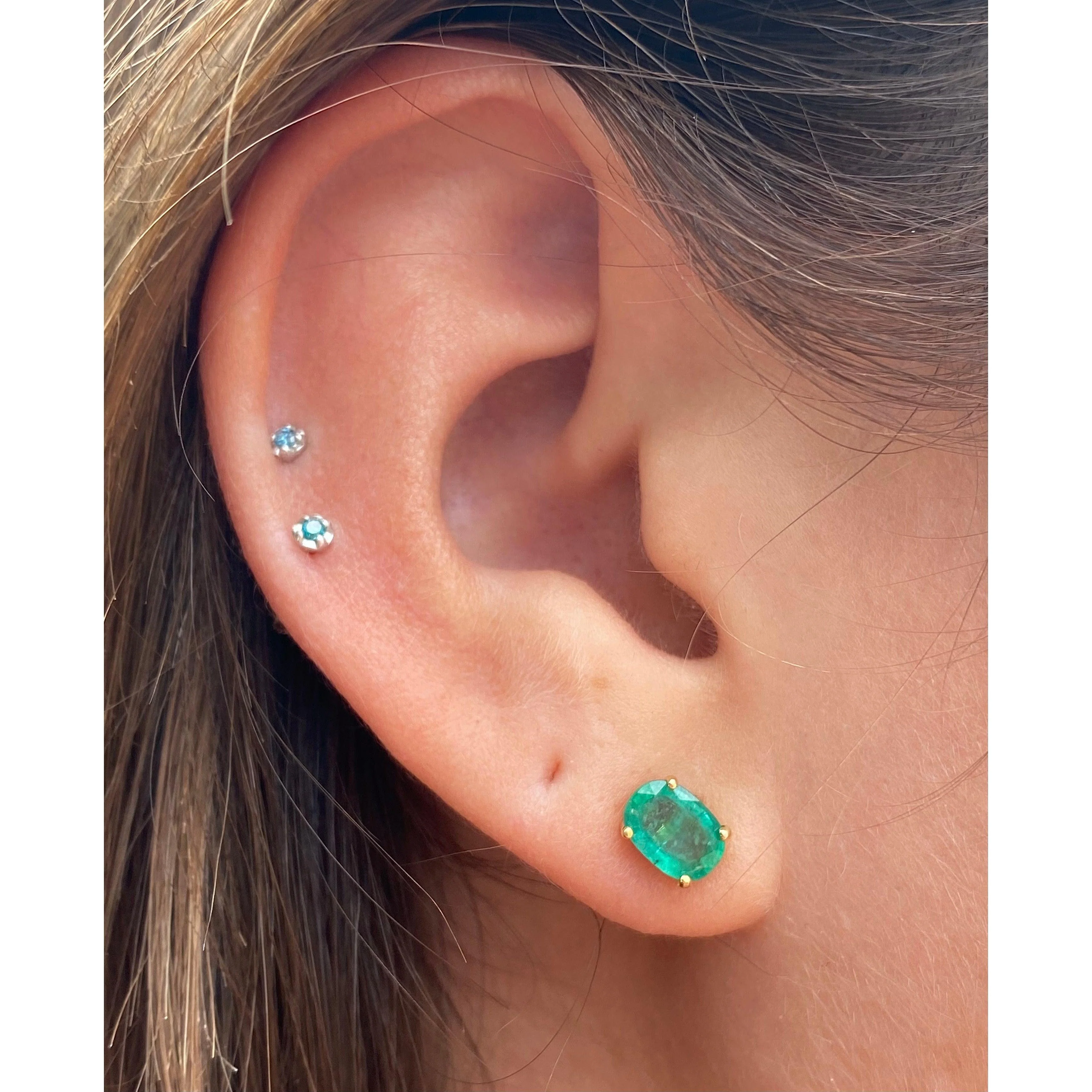 Oval Cut Natural Emerald Stud Earrings in 18k Solid Gold - Image 4