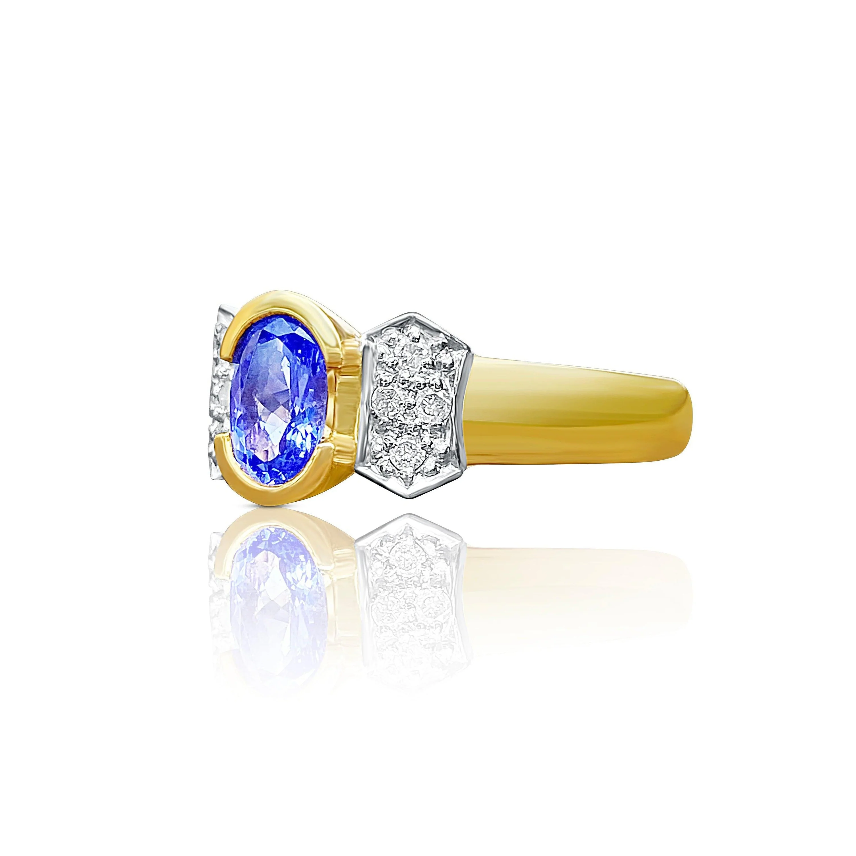 Oval Cut Violet Tanzanite in 14k Solid Gold Bowtie Ring - Image 3