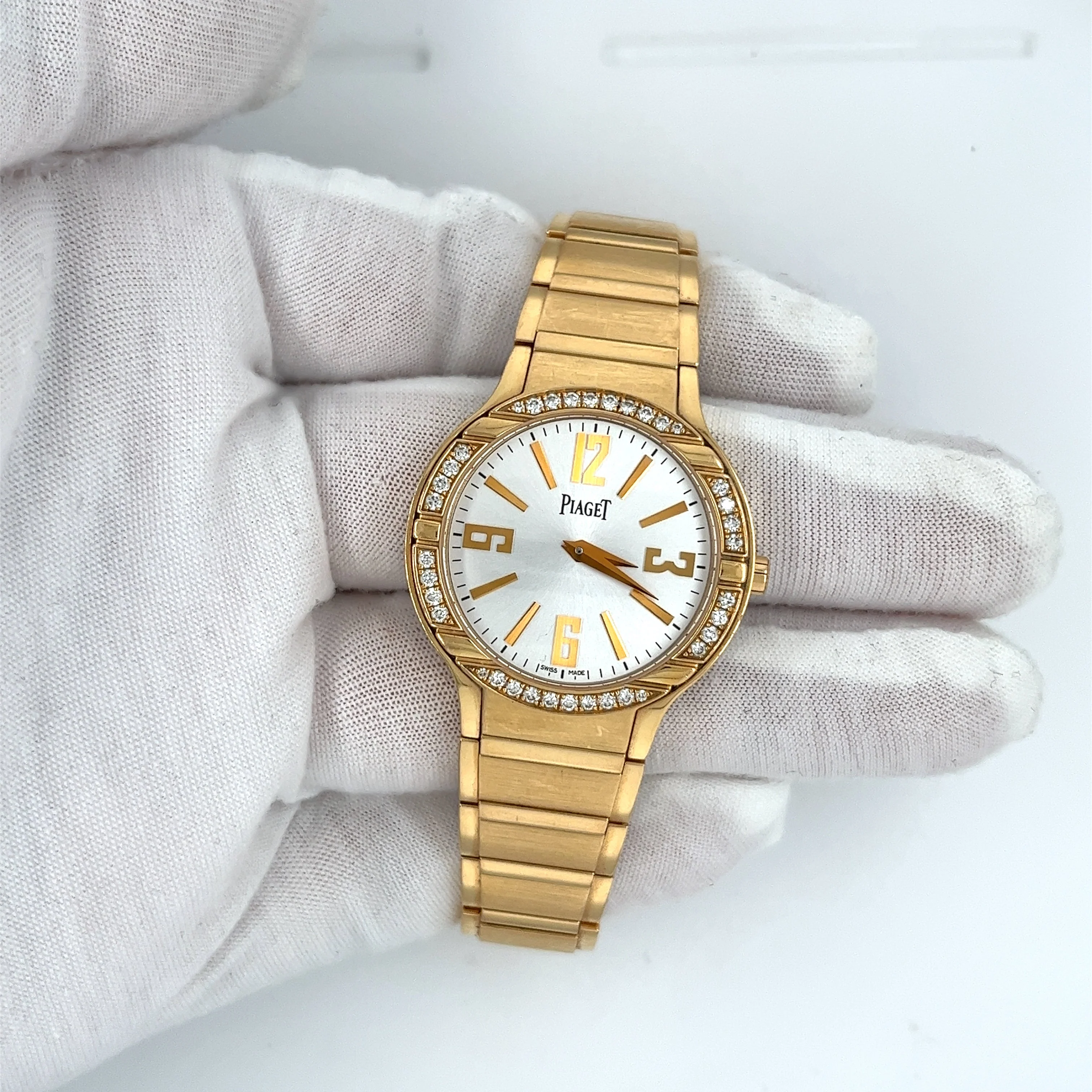 Piaget Polo Ladies 32mm Watch in 18K Yellow Gold With Diamond Bezel and Piaget Papers - Image 4