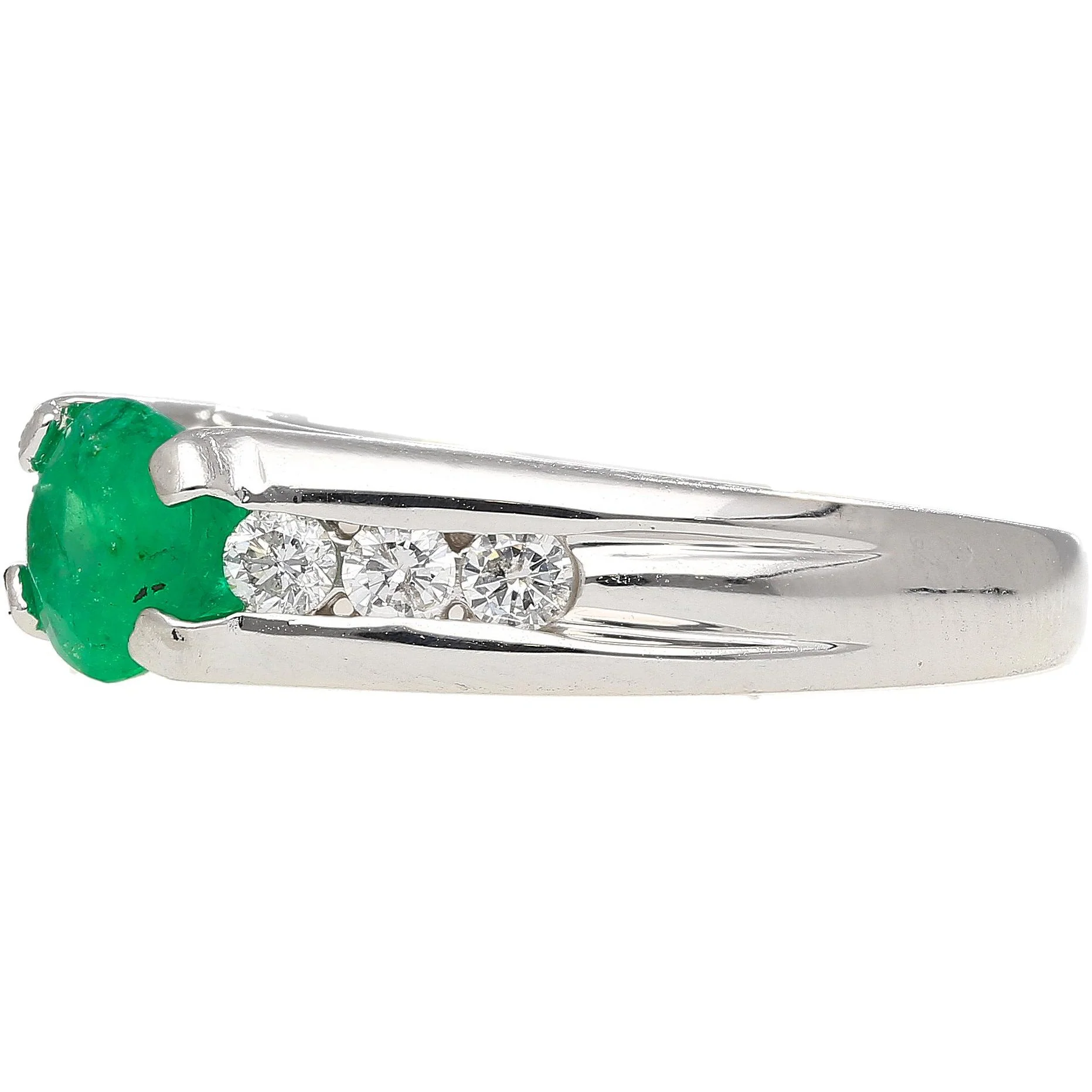 Platinum 1.17 Carat Oval East West Emerald & Diamond Ring - Image 4