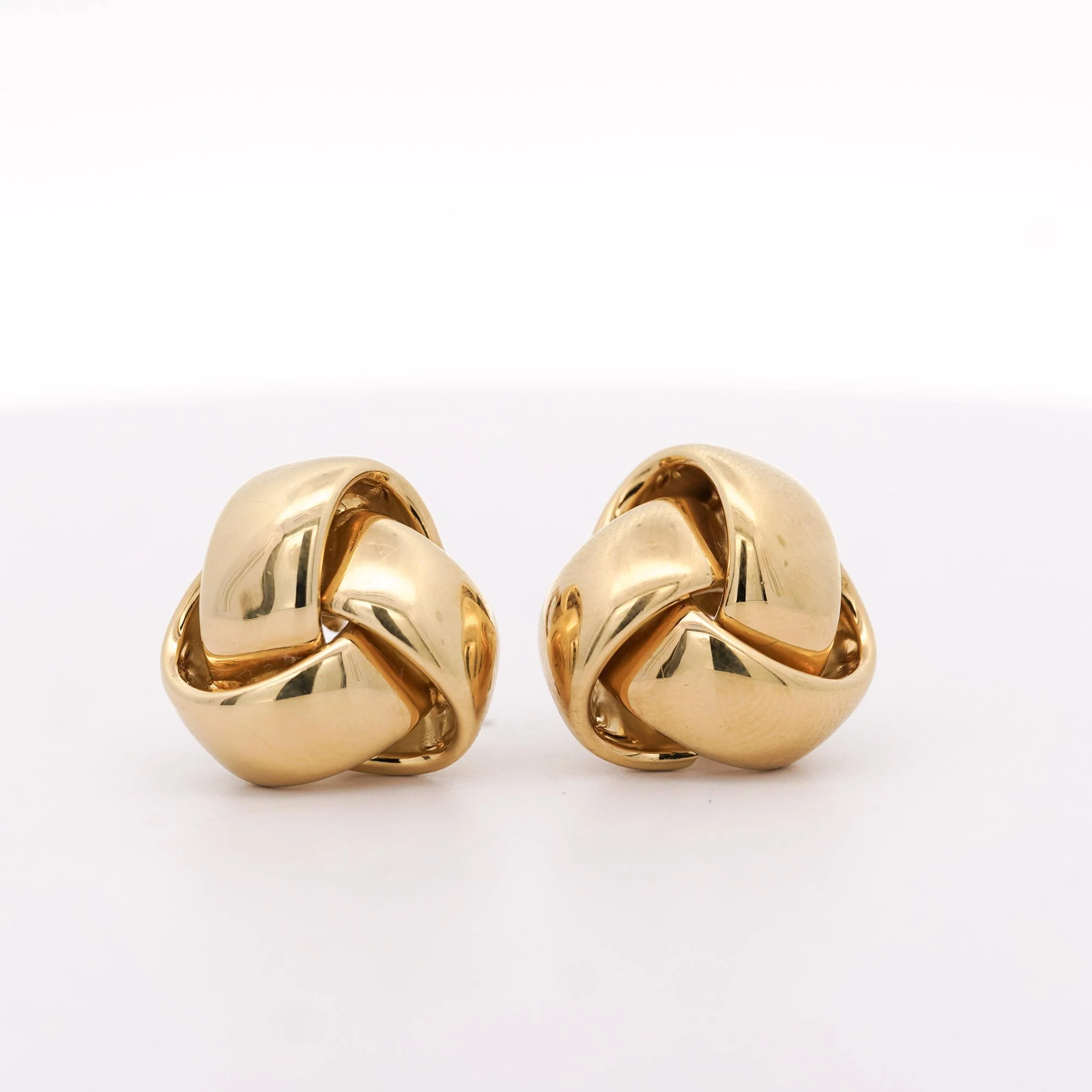 Roberto Coin Knot 18K Yellow Gold Stud Earrings Clip On Lever Backs - Image 4