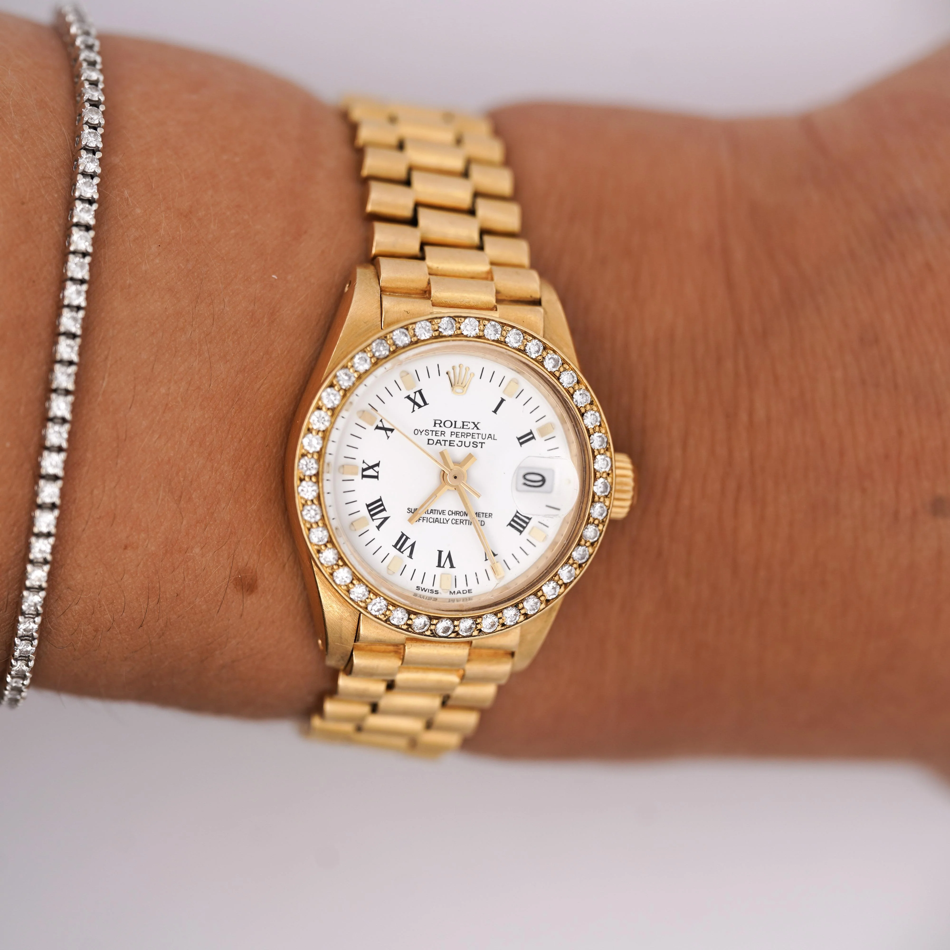 Rolex OP DateJust Presidential White Face 26mm Diamond Bezel 18K Gold Watch - Image 8