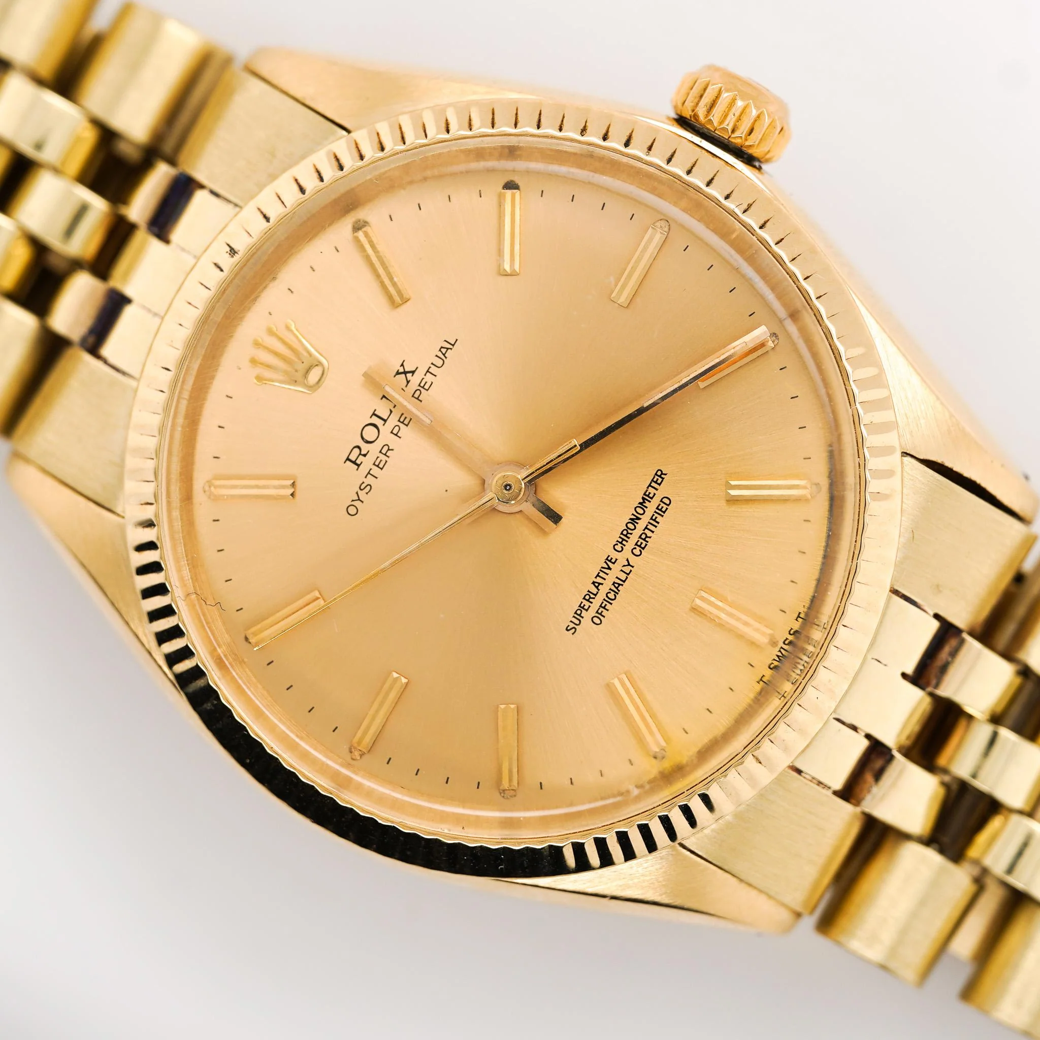 Rolex Oyster 1005 Champagne Dial Gold Vintage Watch - Image 4