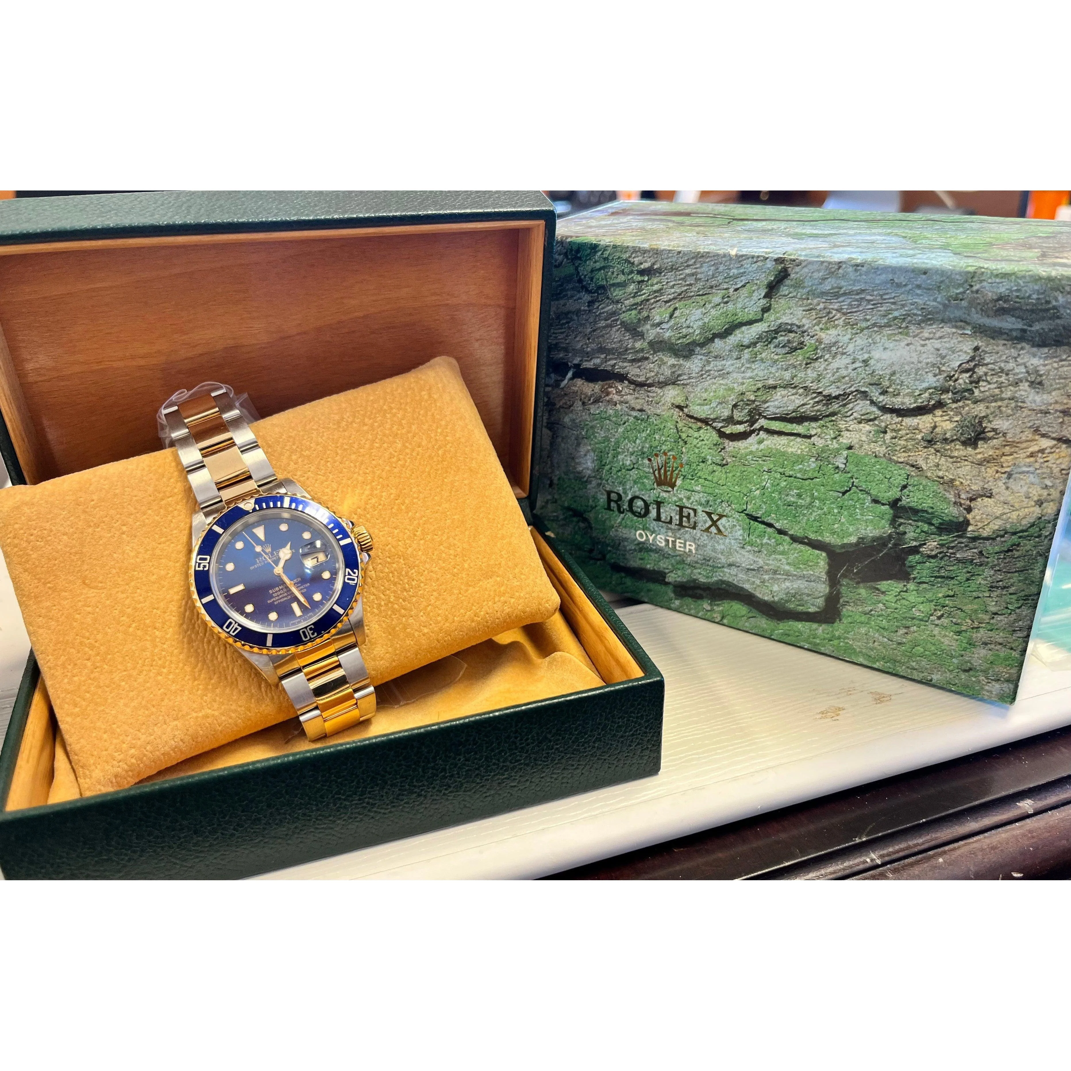 Rolex Two Tone Submariner Blue Face 40mm with Original Box - Image 5