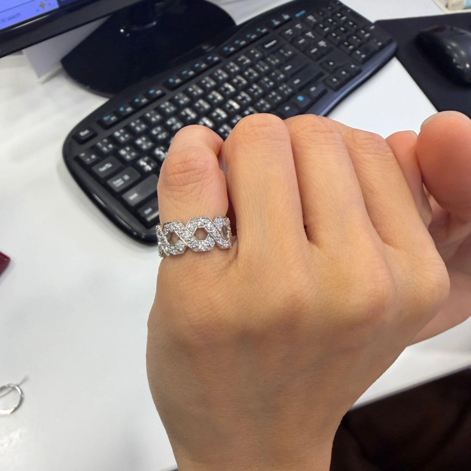 Tiffany & Co Hexagon 1.2 Carat Diamond Platinum Eternity Band Ring - Image 8
