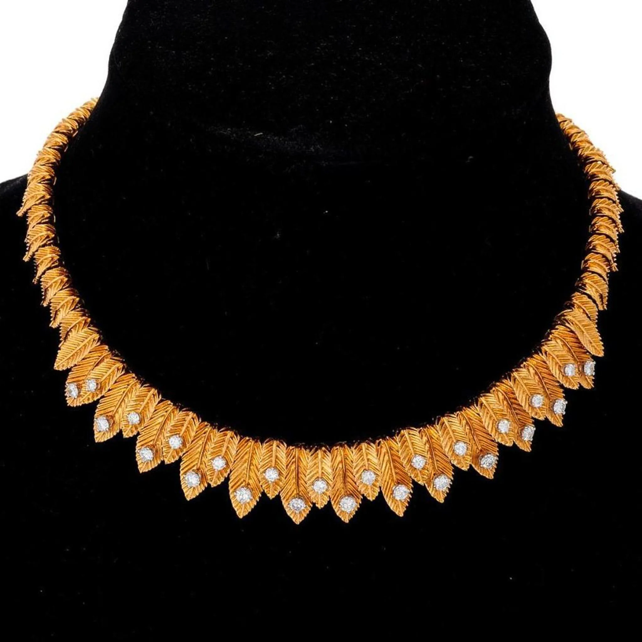 Van Cleef & Arpels 18K Gold Leaf Diamond Vintage Retro Choker Necklace - Image 2