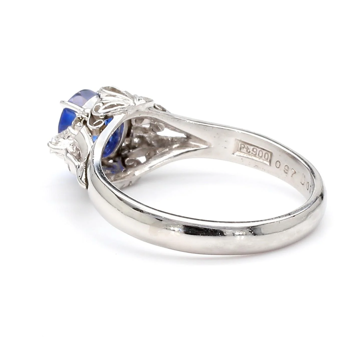 Vintage 0.97 Carat Oval Blue Sapphire & Diamond Filigree in Platinum Floral Ring - Image 7