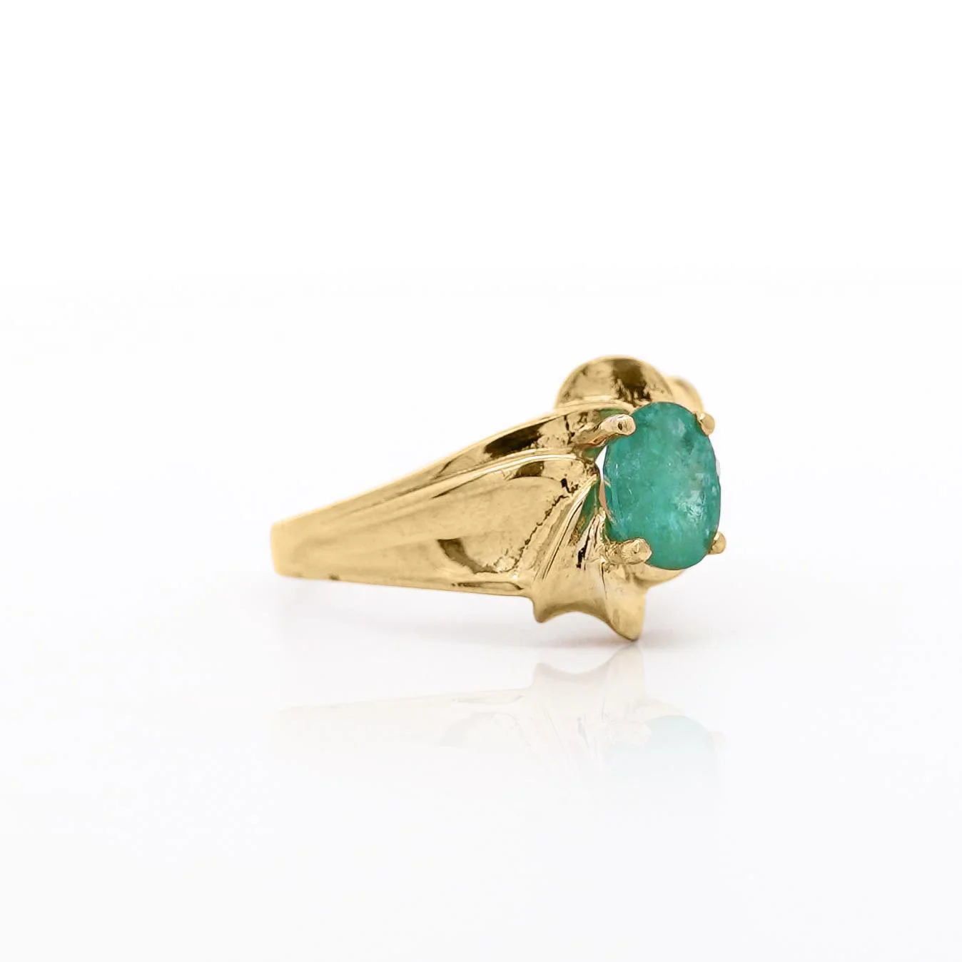 Vintage 1.44 Carat Oval Cut Emerald in 14K Gold Textured Statement Ring - Image 4