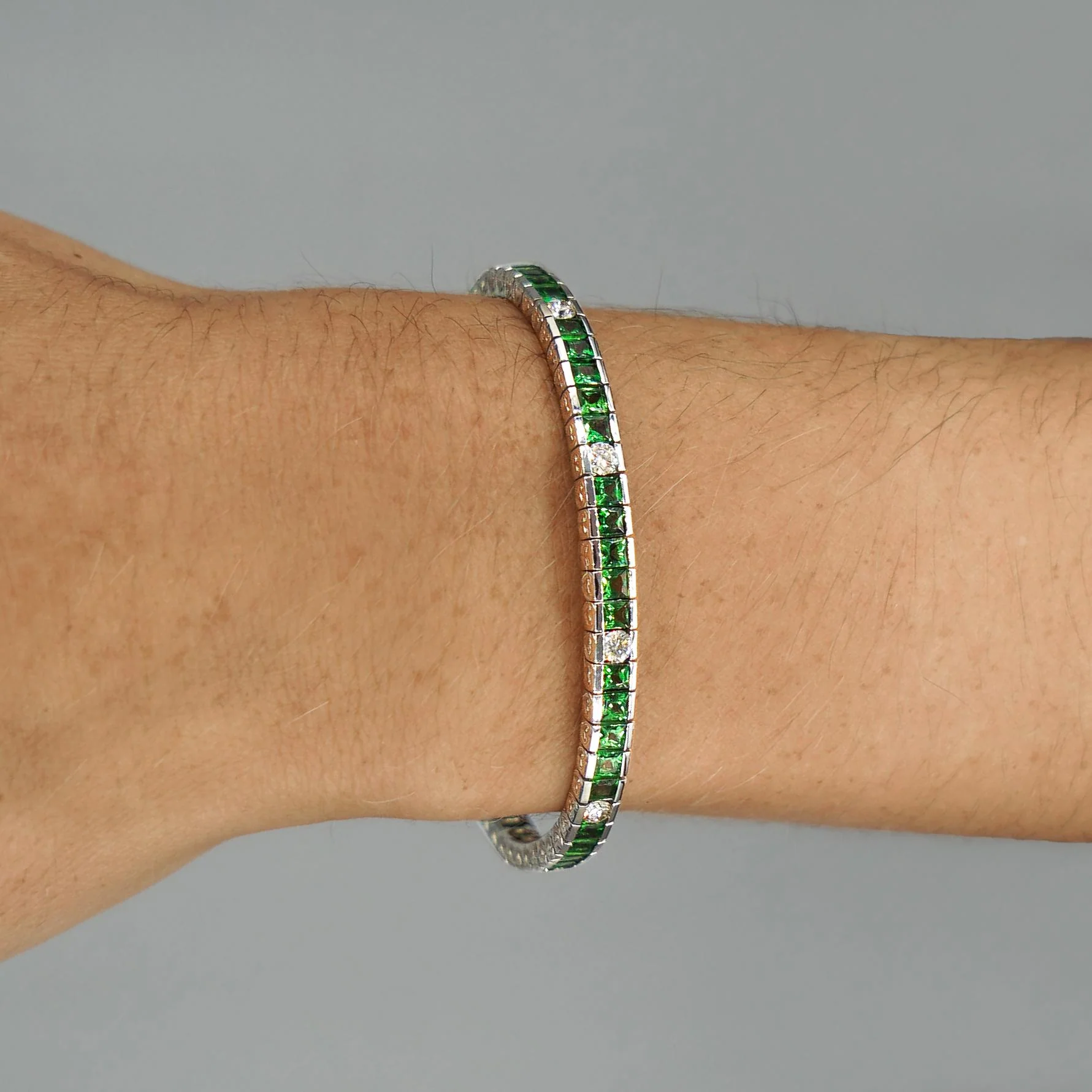 Vintage 11.5 Carat Tsavorite & Diamond Filigree Tennis Bracelet - Image 7