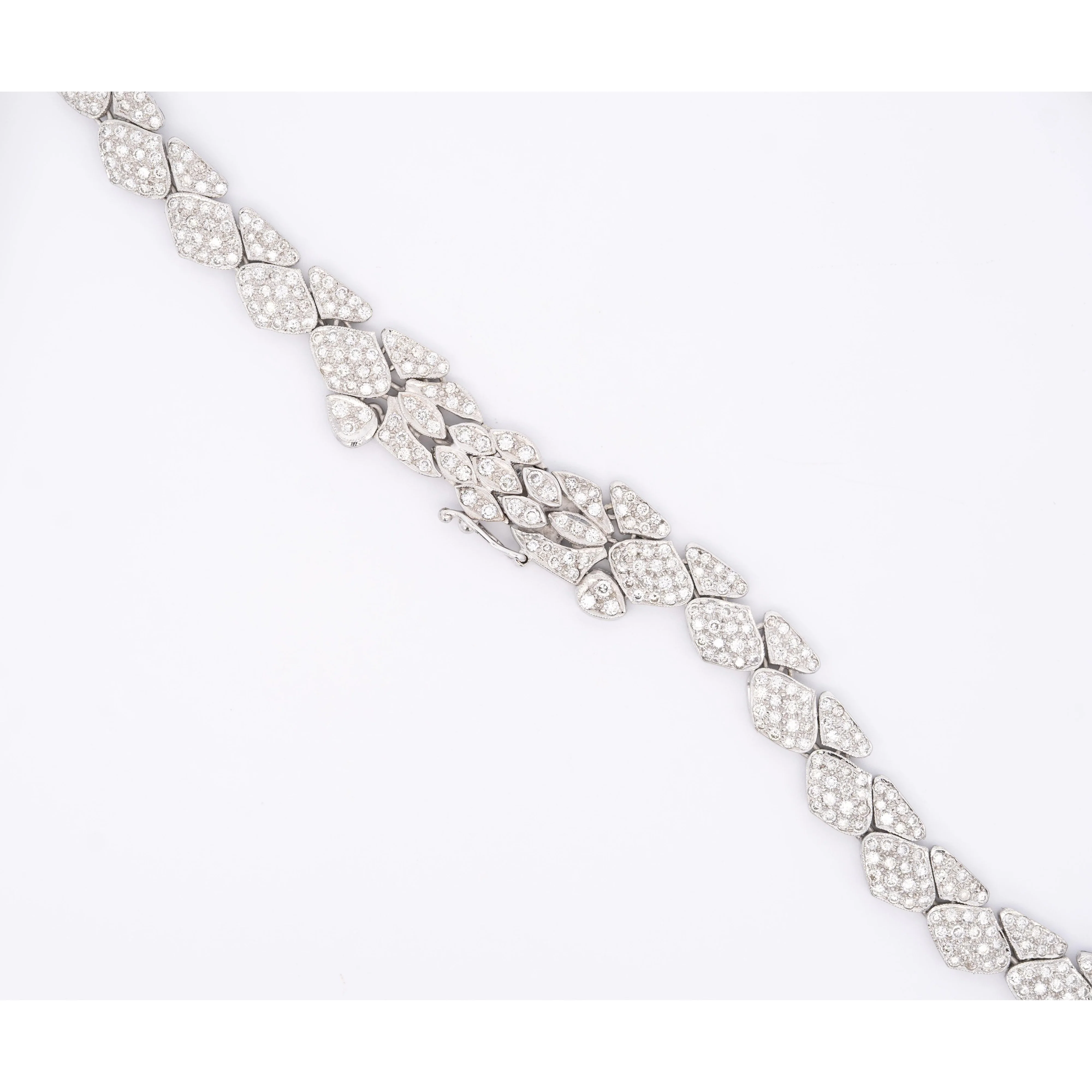 Vintage 17.6 Carat Round Diamond Pave Choker Necklace - Image 3
