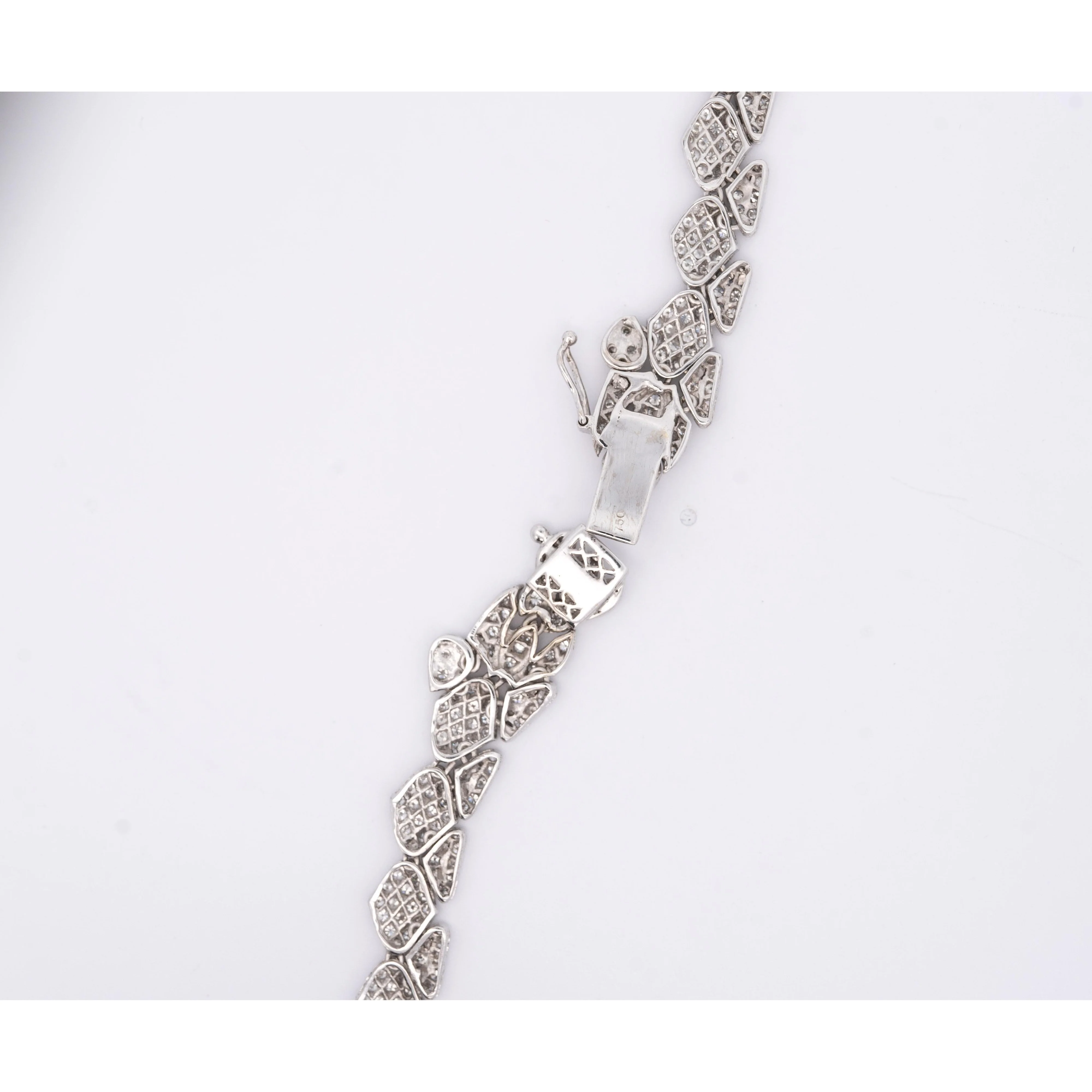 Vintage 17.6 Carat Round Diamond Pave Choker Necklace - Image 5