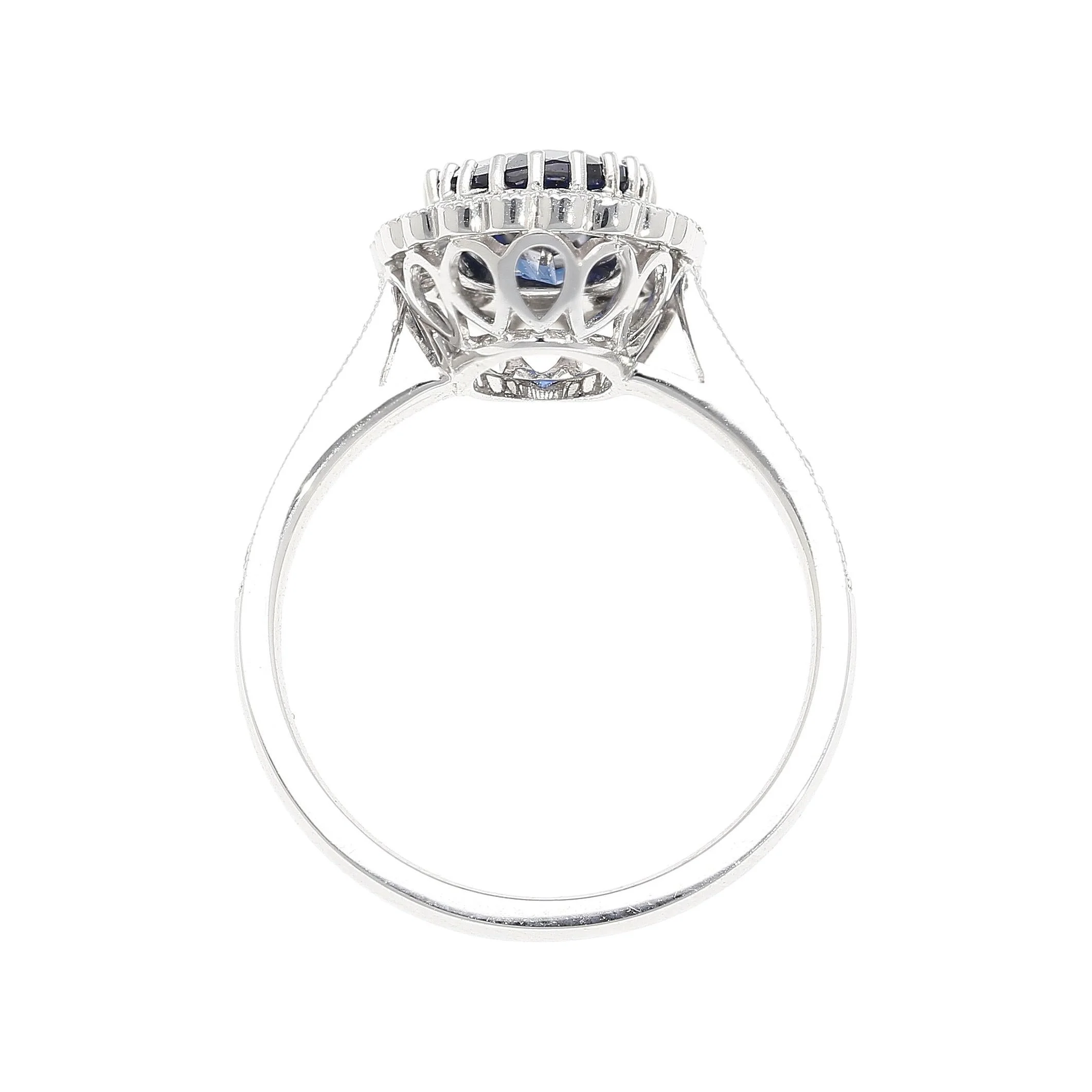 Vintage 2.38 Carat No Heat Oval Blue Sapphire & Milgrain Finish Diamond Ring - Image 4