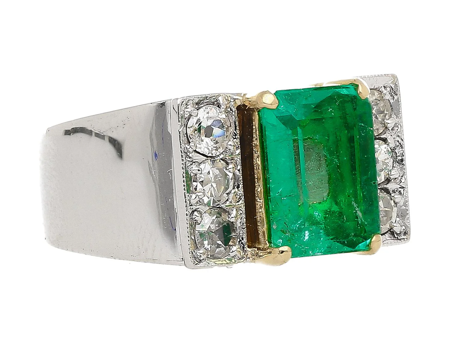Vintage 3.04 Carat Emerald & Old Cut Diamond 18K Wide Shank Mens Ring - Image 2