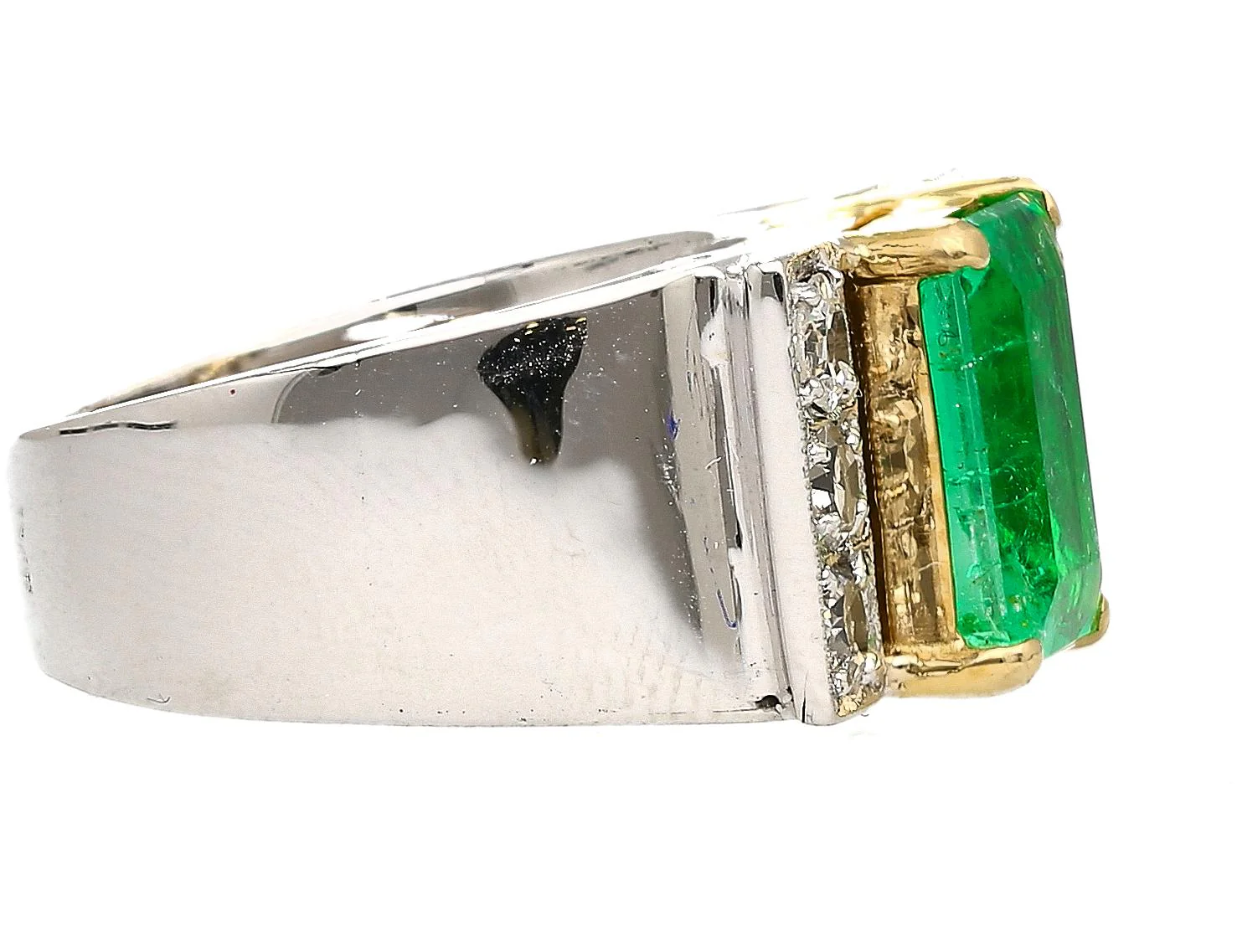 Vintage 3.04 Carat Emerald & Old Cut Diamond 18K Wide Shank Mens Ring - Image 4