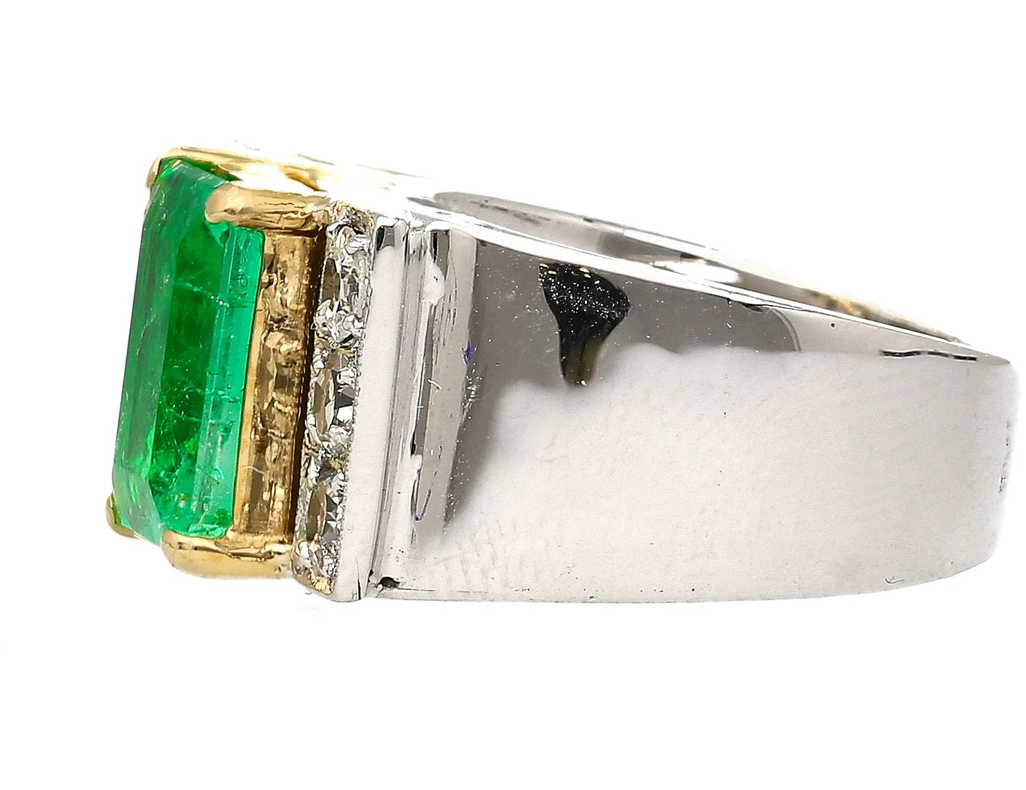 Vintage 3.04 Carat Emerald & Old Cut Diamond 18K Wide Shank Mens Ring - Image 5