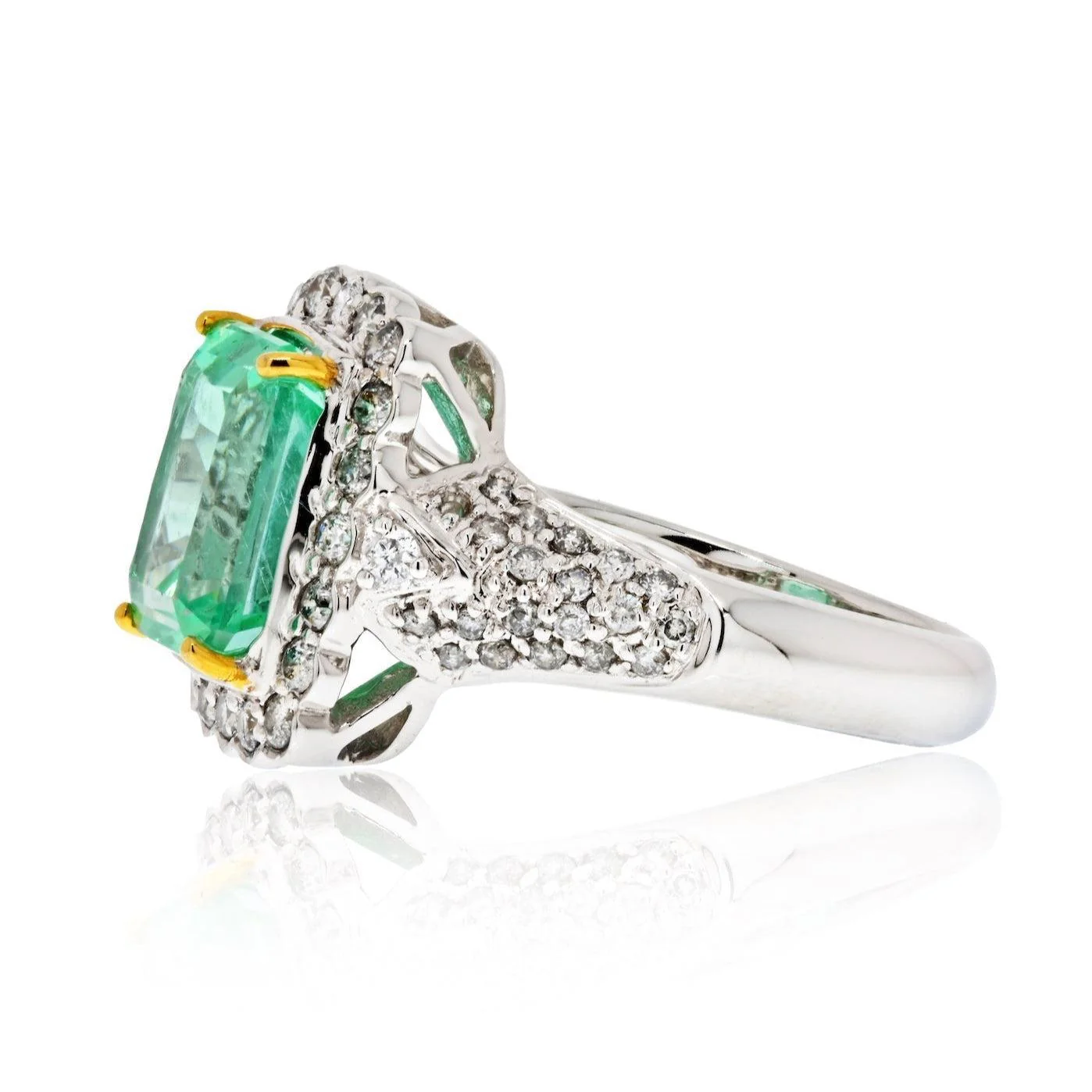 18K White Gold Emerald & Princess Cut Diamond Ring - Image 3