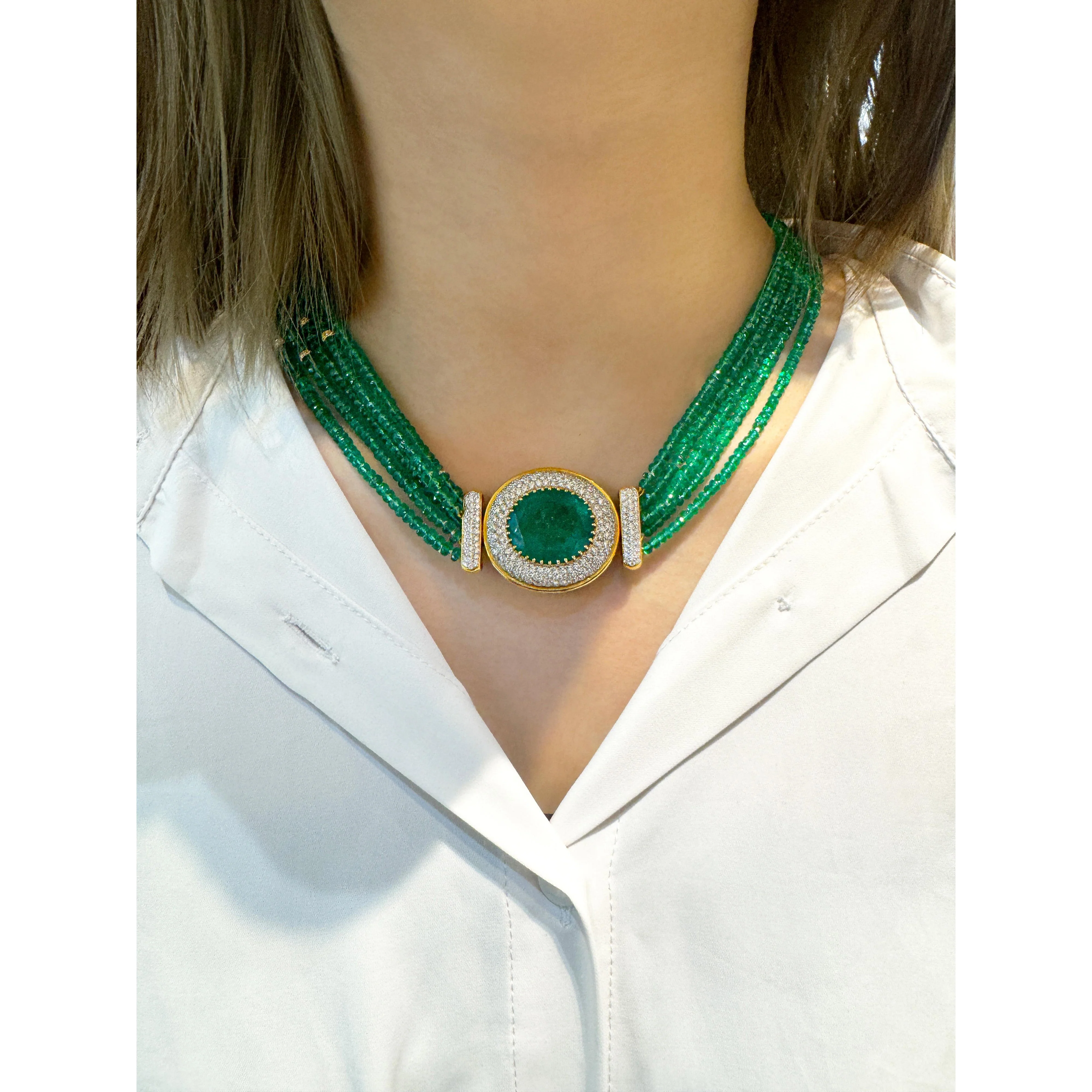 Vintage 300 Carat Natural Emerald Bead 18K Necklace 22 Inch - Image 2