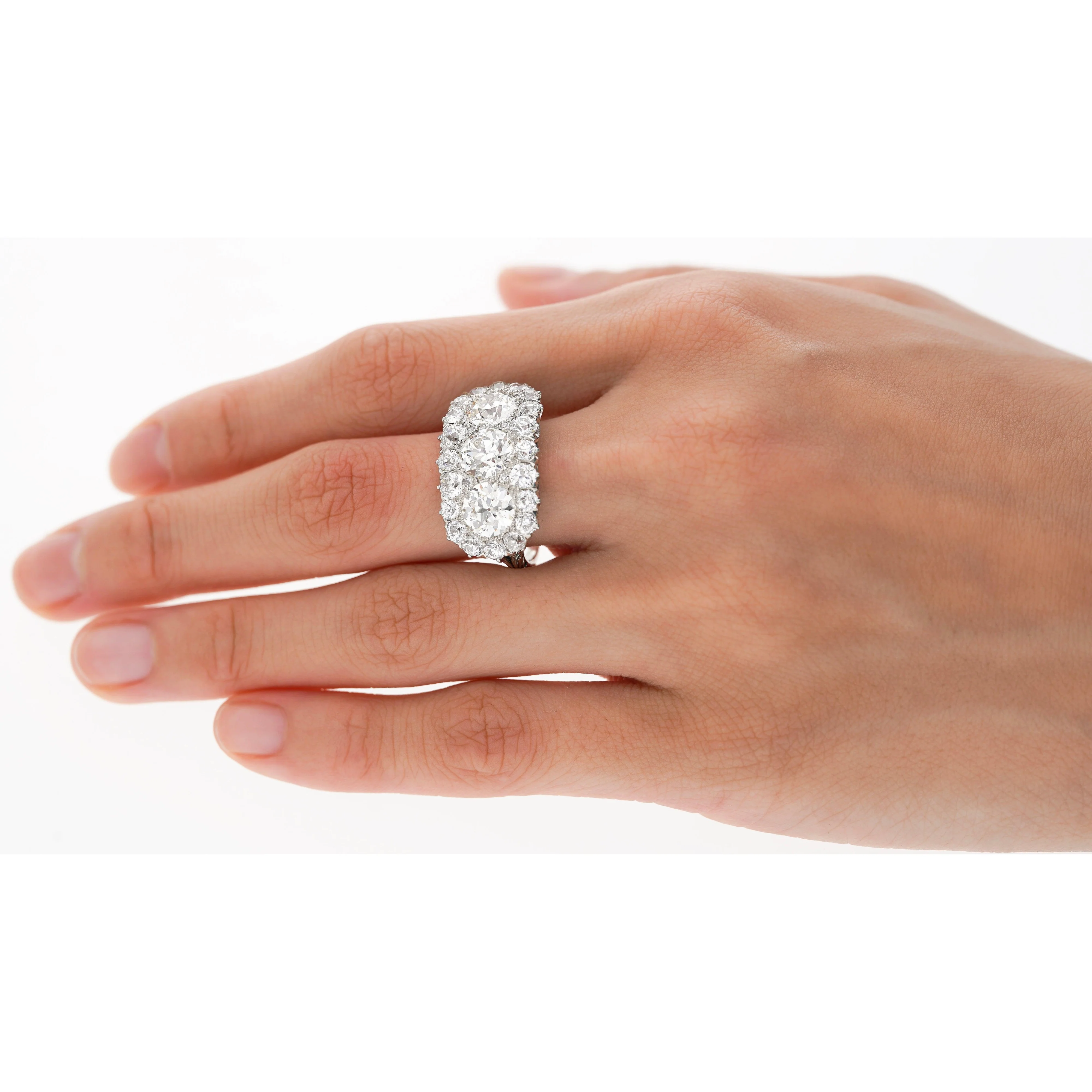 Vintage 4.50 CTTW Old European Cut Diamond Three-Stone Art Deco Engagement Ring in Platinum - Image 11