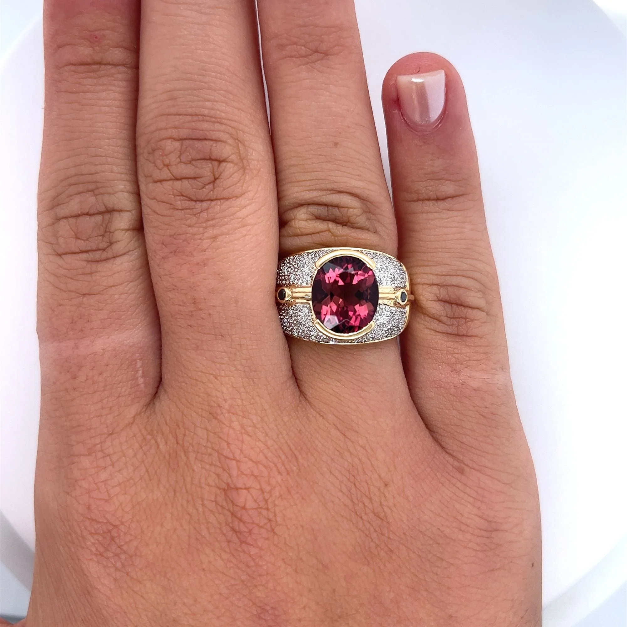 Vintage 6 Carat Pinkish Red Oval Cut Tourmaline Bezel Set Unisex Ring in 18K Yellow Gold - Image 5