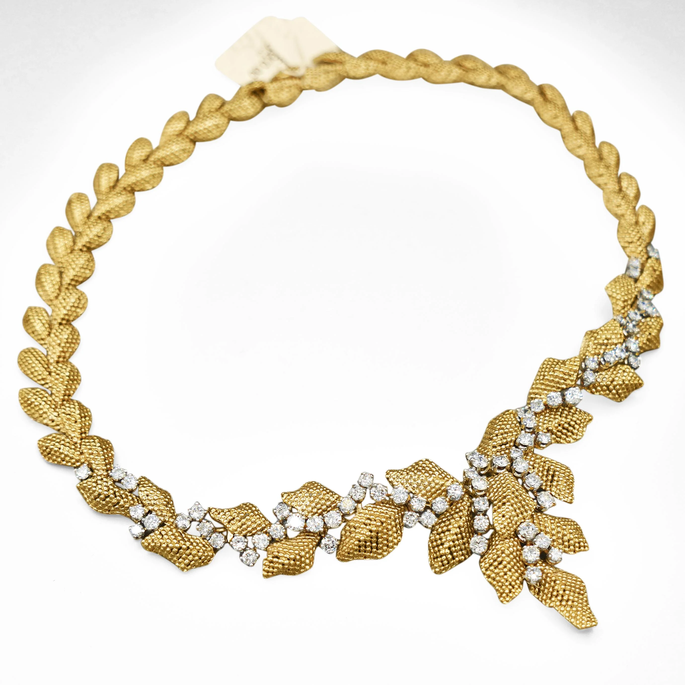 Vintage 7.3 Carat Diamond 18K Gold Textured Floral Leaf Chandelier Necklace - Image 8