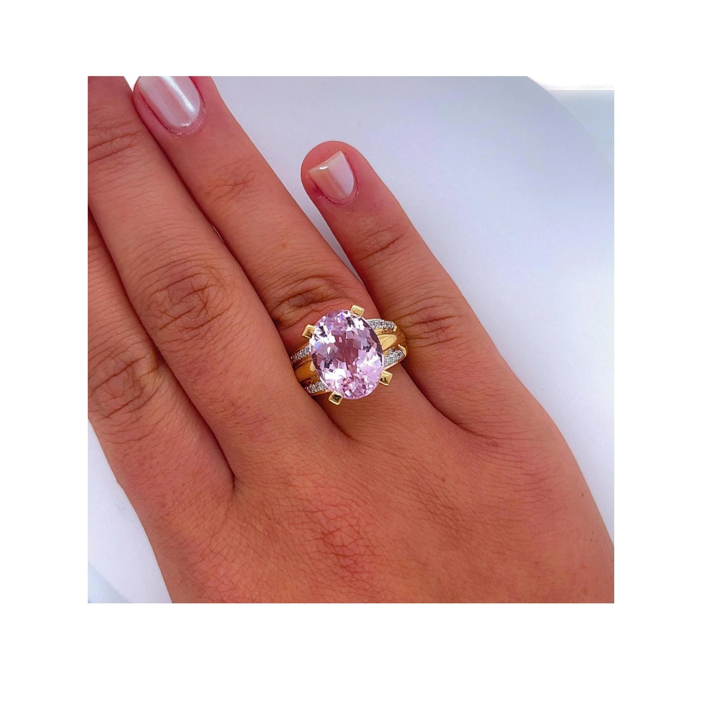 Vintage 9.50 Carat Oval Cut Pink Kunzite with Diamond Side Stone Cocktail Ring in 18K Yellow Gold - Image 3