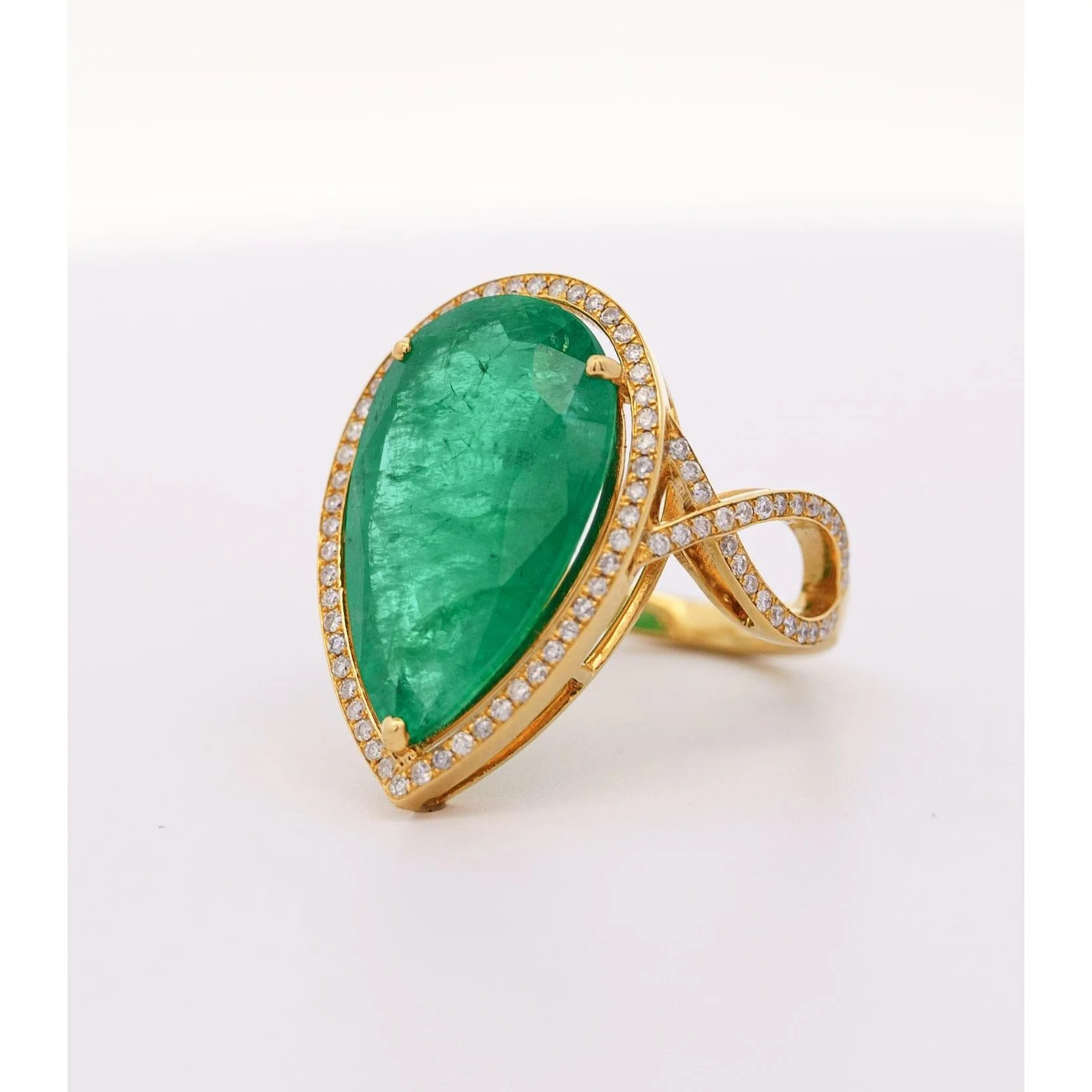 Vintage 9 Carat Pear Cut Zambian Emerald & Diamond Halo Ring Jacket in 18K Gold - Image 10