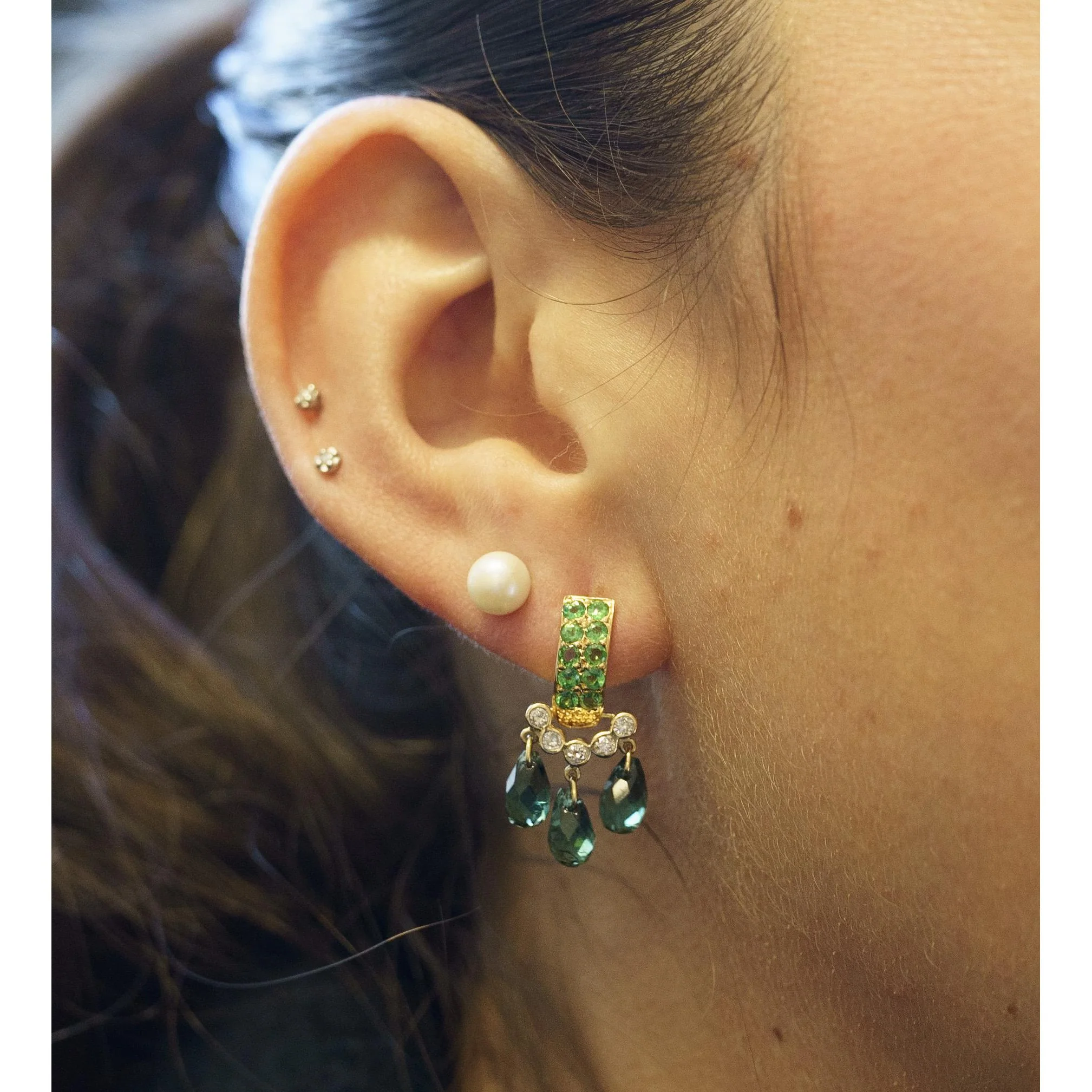 Vintage Briolette Cut Green Tourmaline & Diamond Dangling Stud Earrings in 18K - Image 7