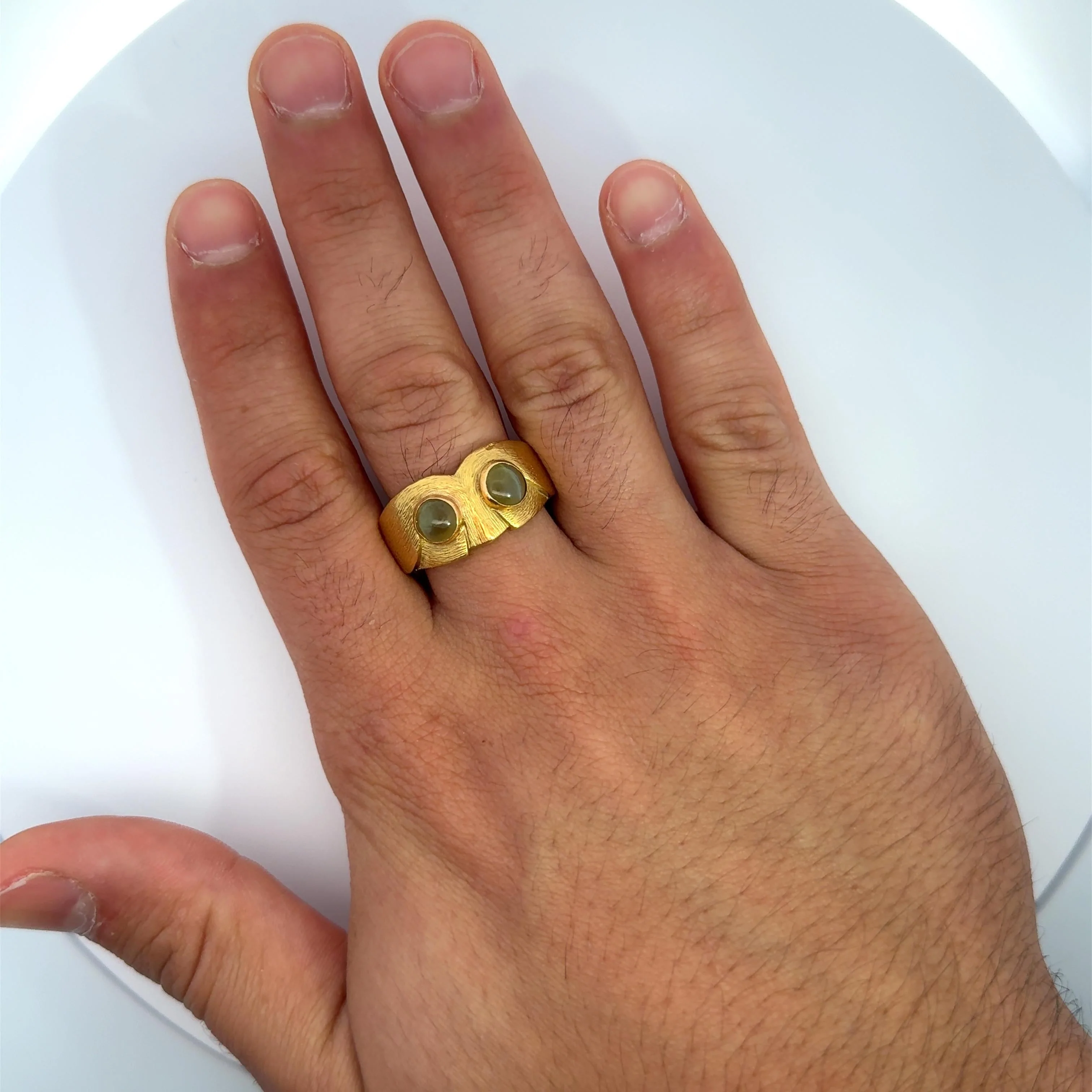 Vintage Potter & Mellen "Owl" Chrysoberyl Cats-Eye Men's Brushed 18k Gold Ring - Image 4