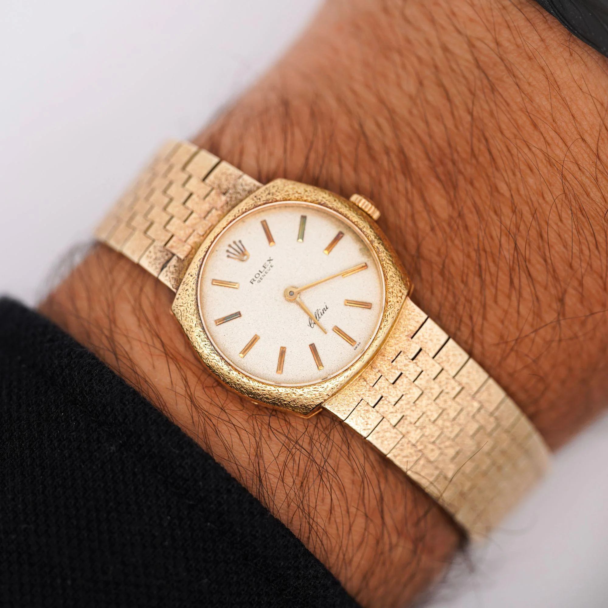 Vintage Rolex Cellini Manual Gold Frosted Integral Bracelet Watch - Image 2