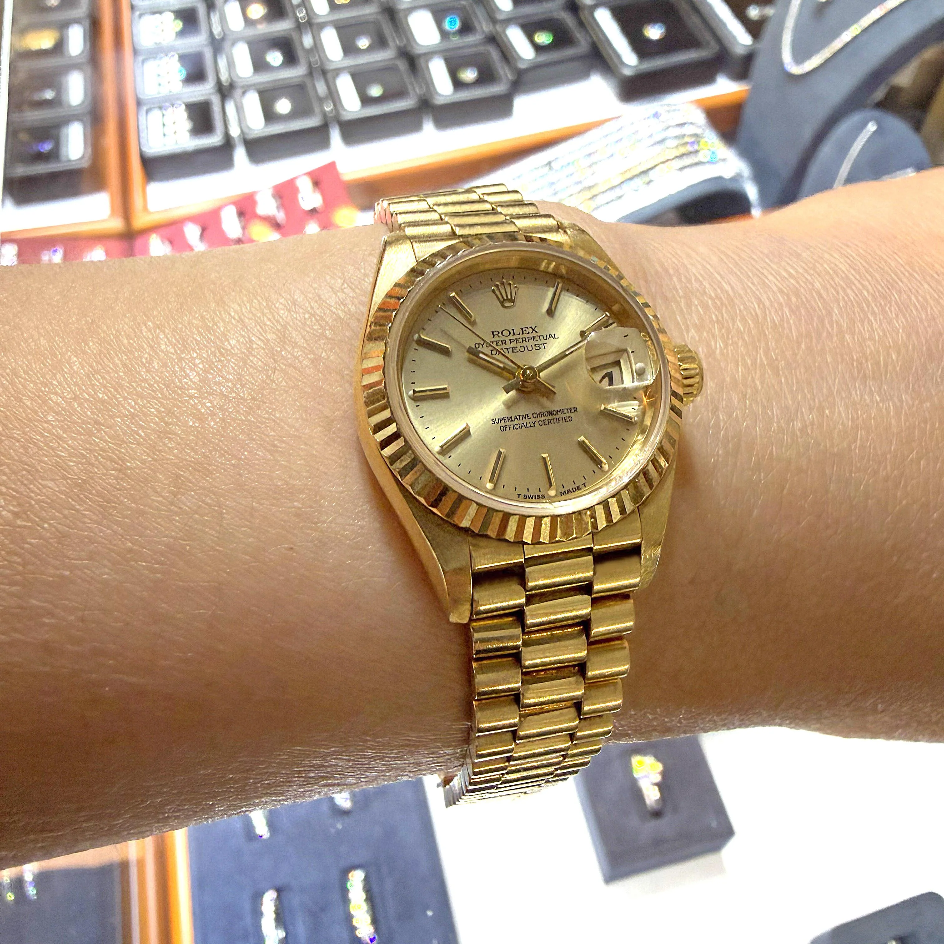 Vintage Rolex Datejust President 26mm 18K Gold Champagne Dial Fluted Watch - Image 7